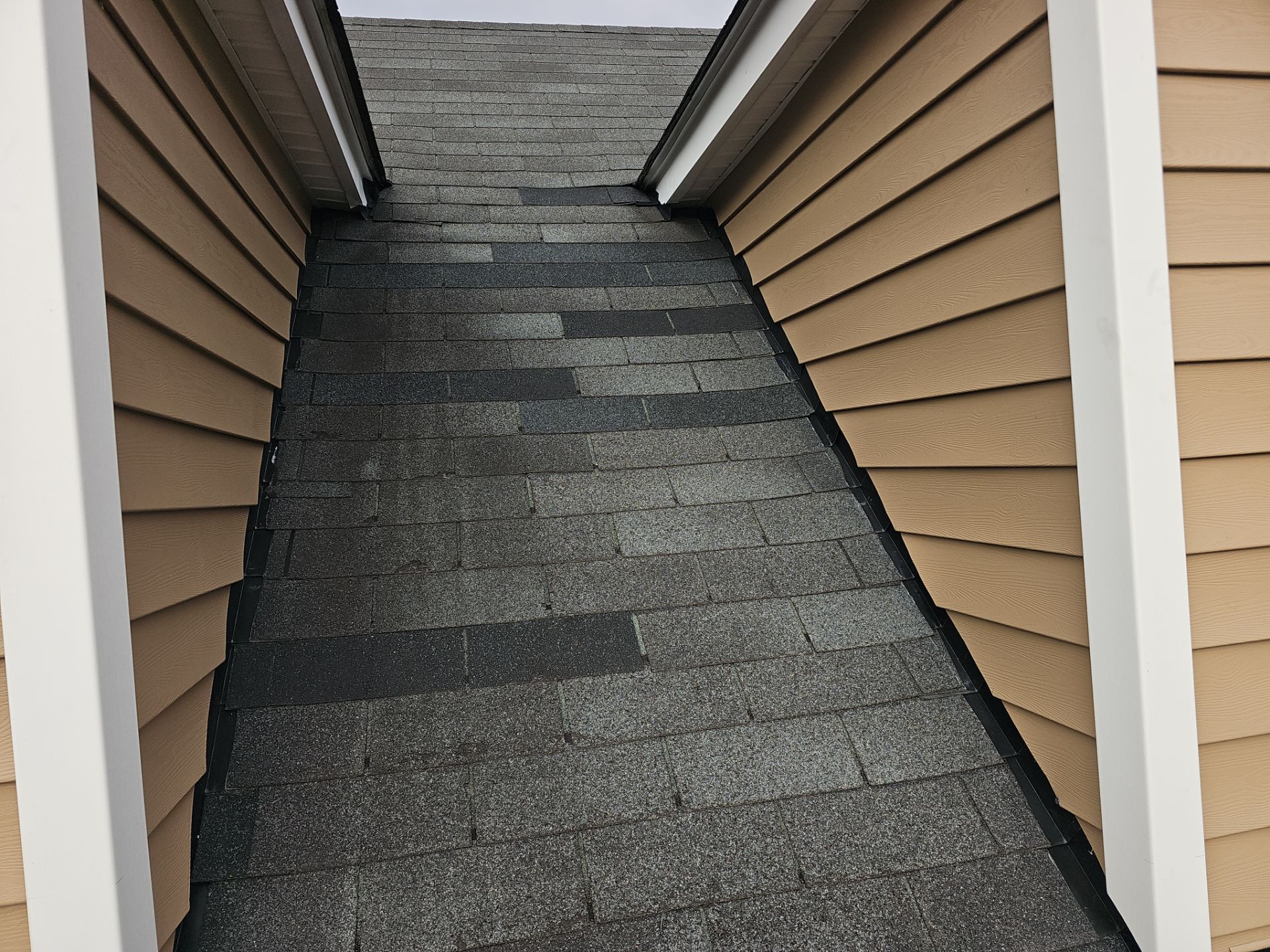 Metal Roof Replacement and Repair by Winchester Roofing