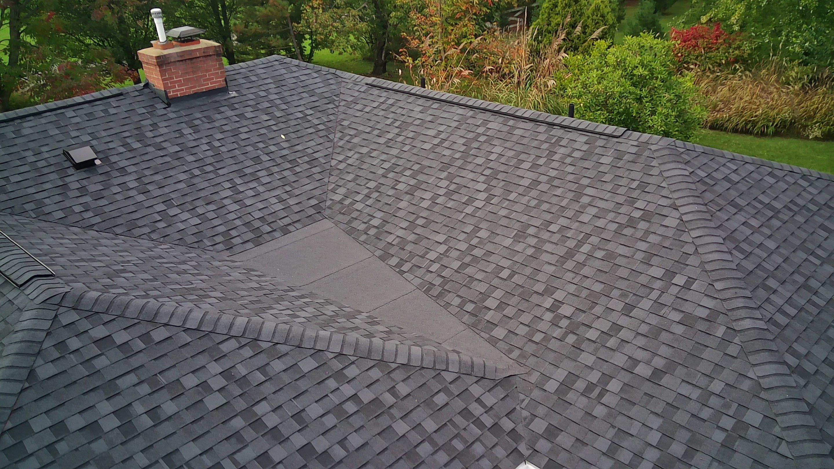 Landmark Pro Installation in Lewis Center by Best Roofing & Siding Company