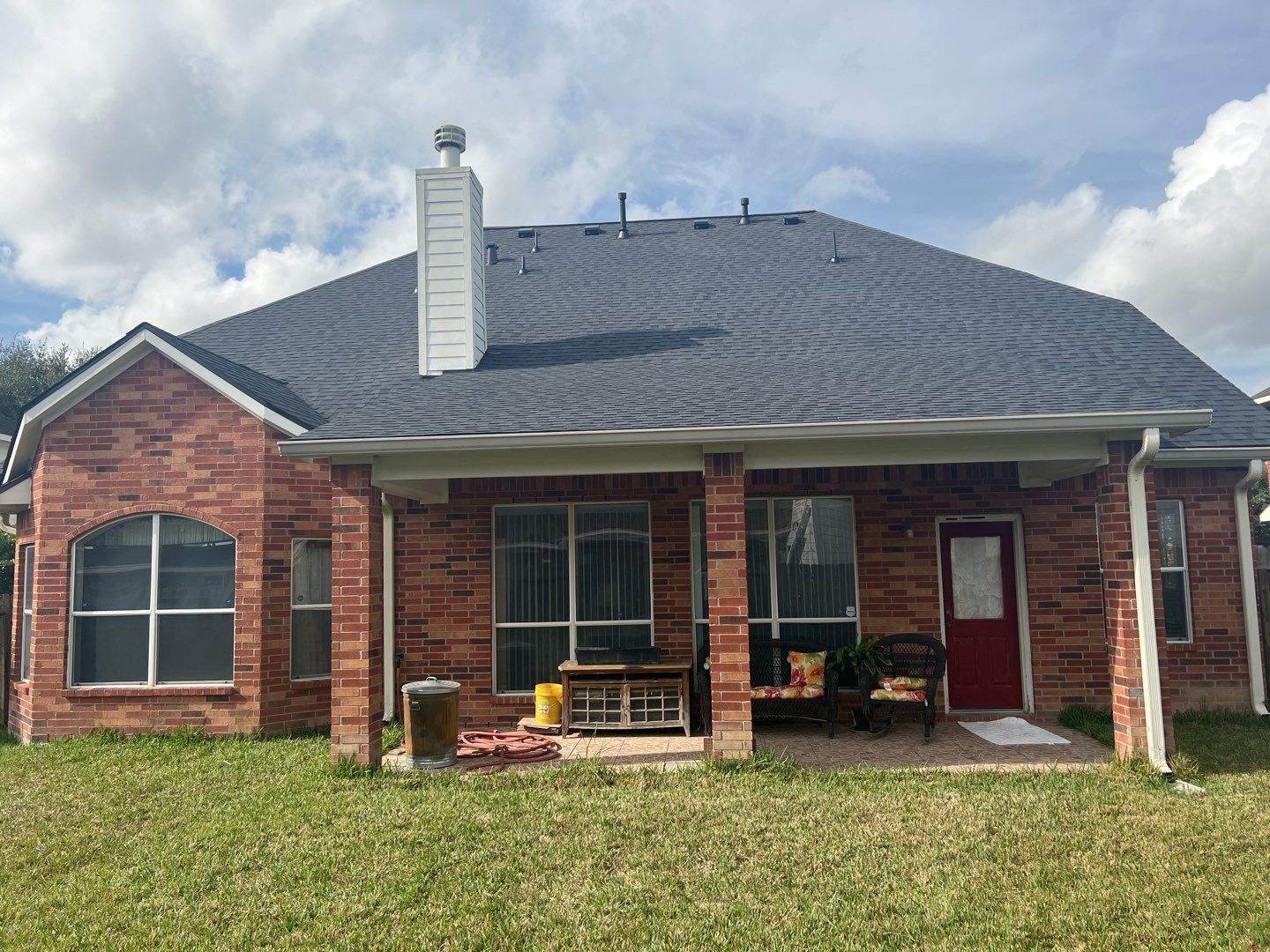 SureStart PLUS 4-STAR Warranty Fully covers materials, labor, tear-off and disposal expenses in years 1-50. by Roof Concepts Construction