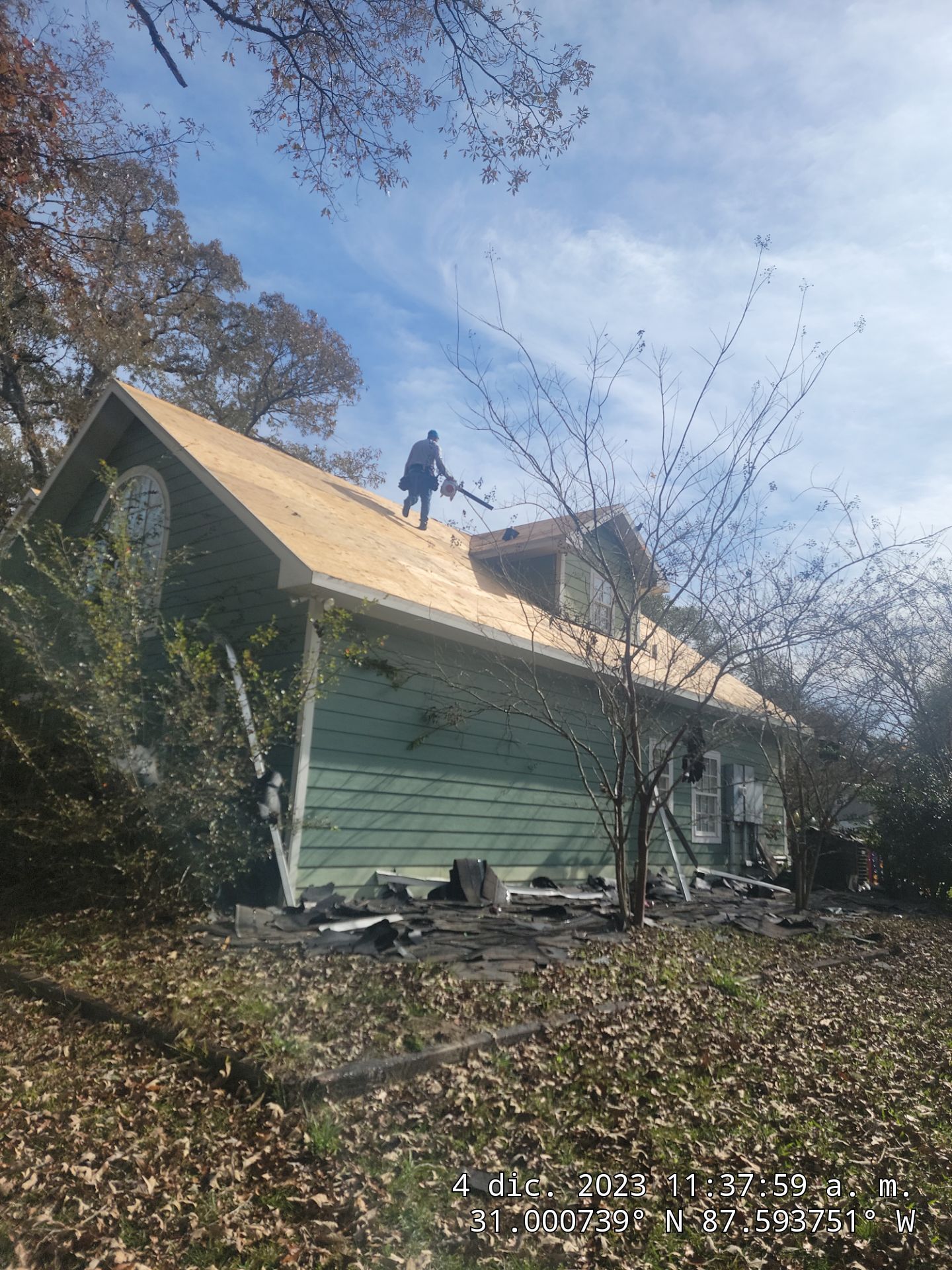 Jaye by IAM Roofing LLC