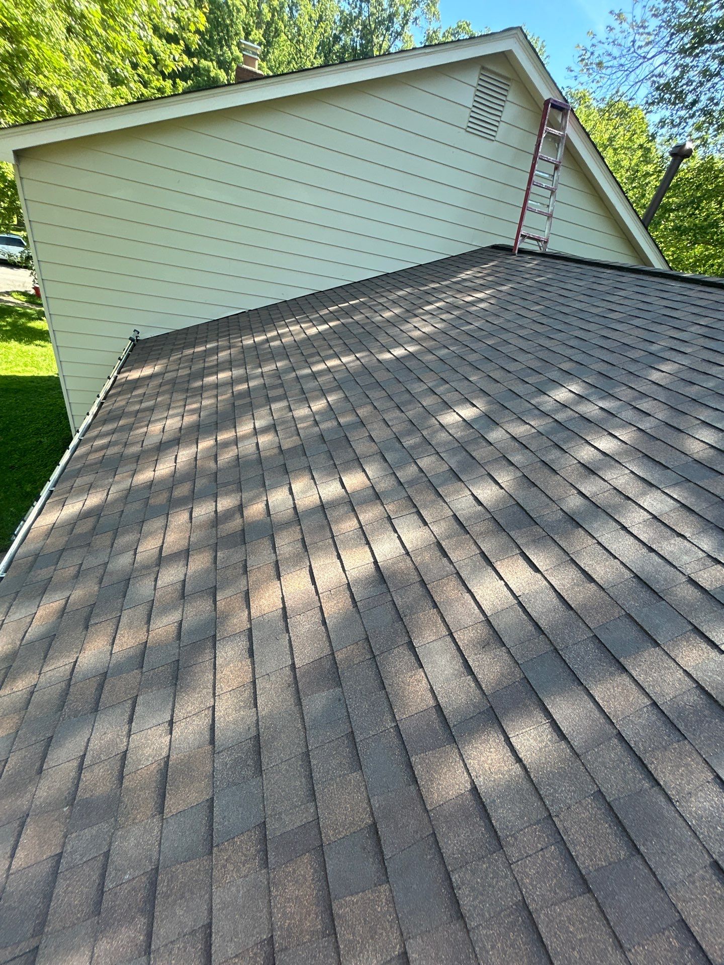 West Springfield: Residential Roof Replacement with CertainTeed Landmark in Heather Blend by RM Banning, Inc.