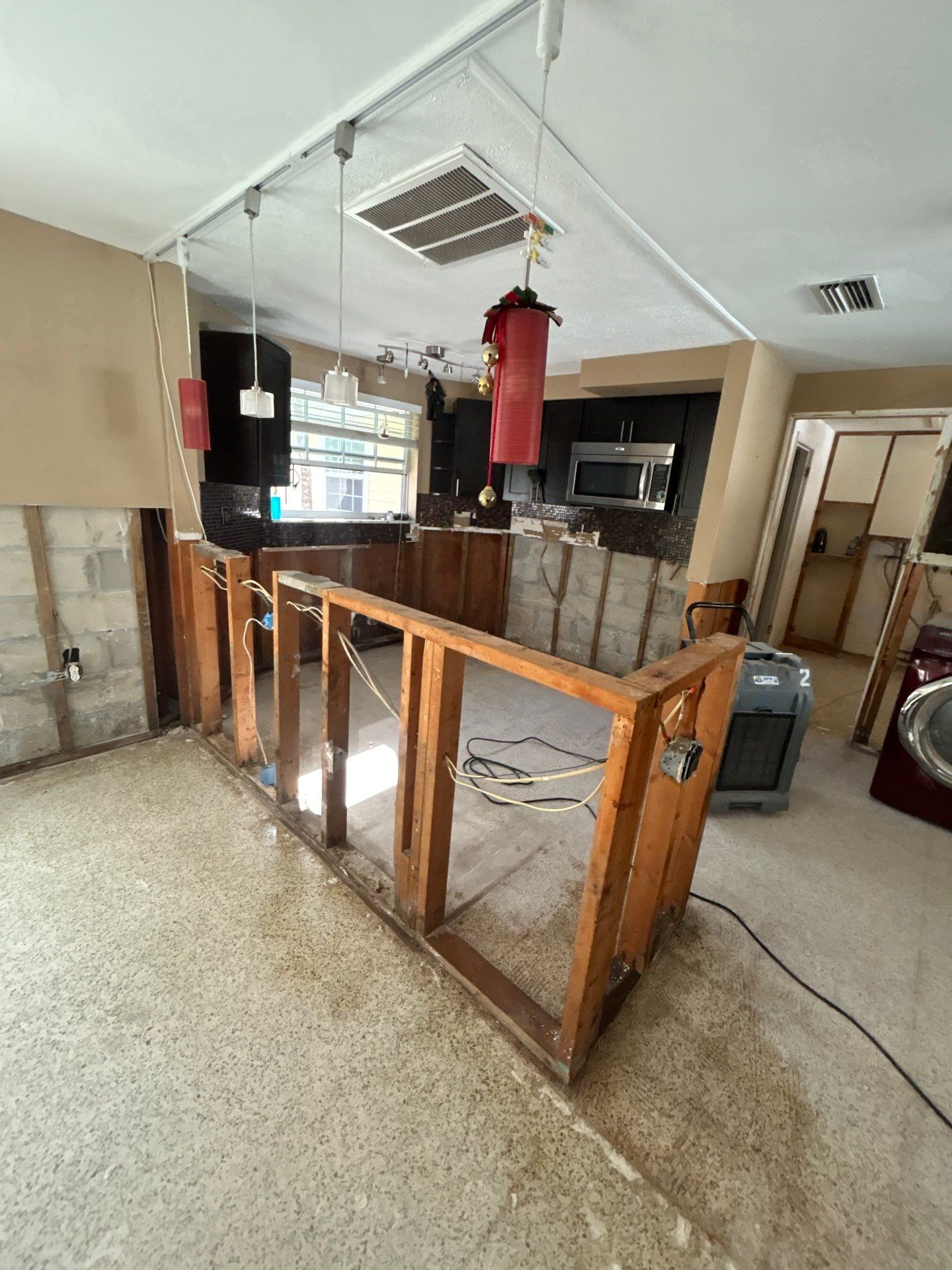 Mold Remediation + Reconstruction Bradenton by Ampm Restoration Services