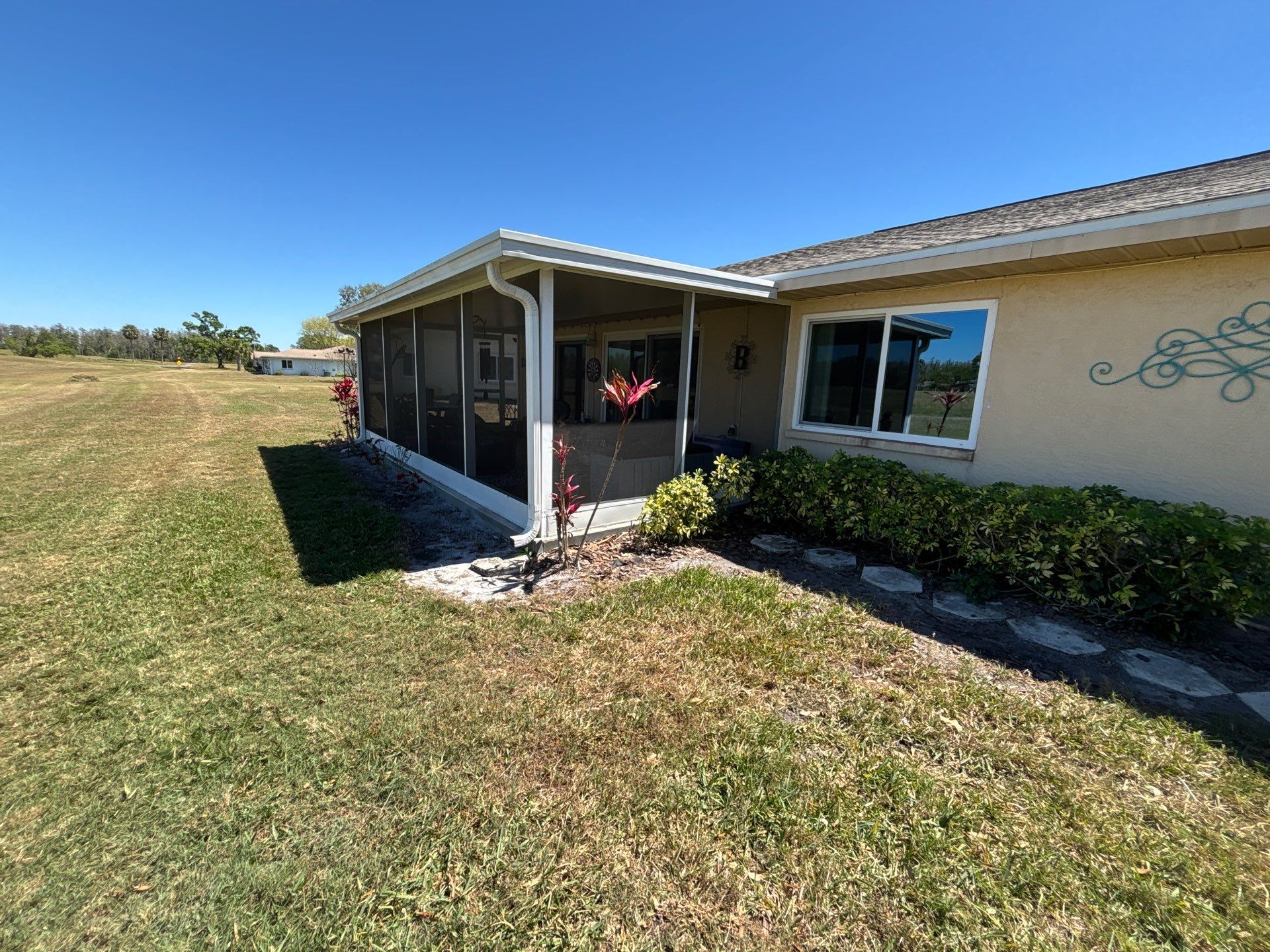 White Vinyl Gutters Installation in Sarasota FL by Gutter Professors