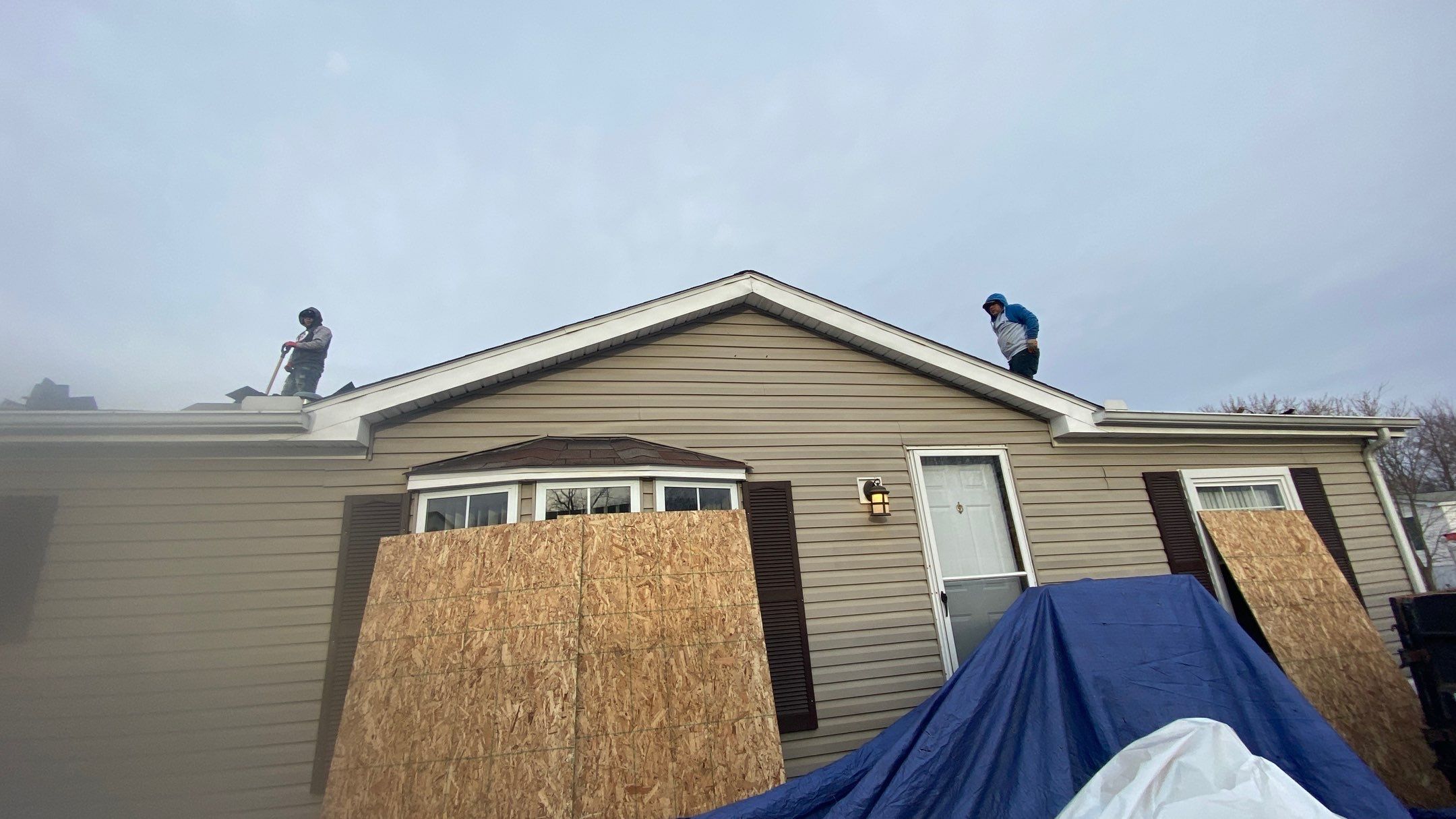 Roof Replacement using CertainTeed Landmark by 180 Contractors