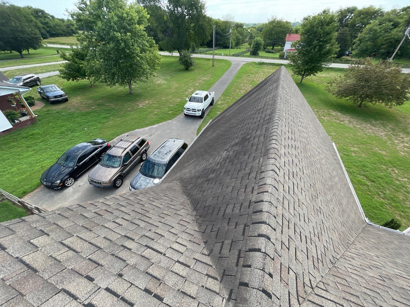Residential Roofing Installation using Owens Corning Oakridge Roofing System by Undersun Roofing 