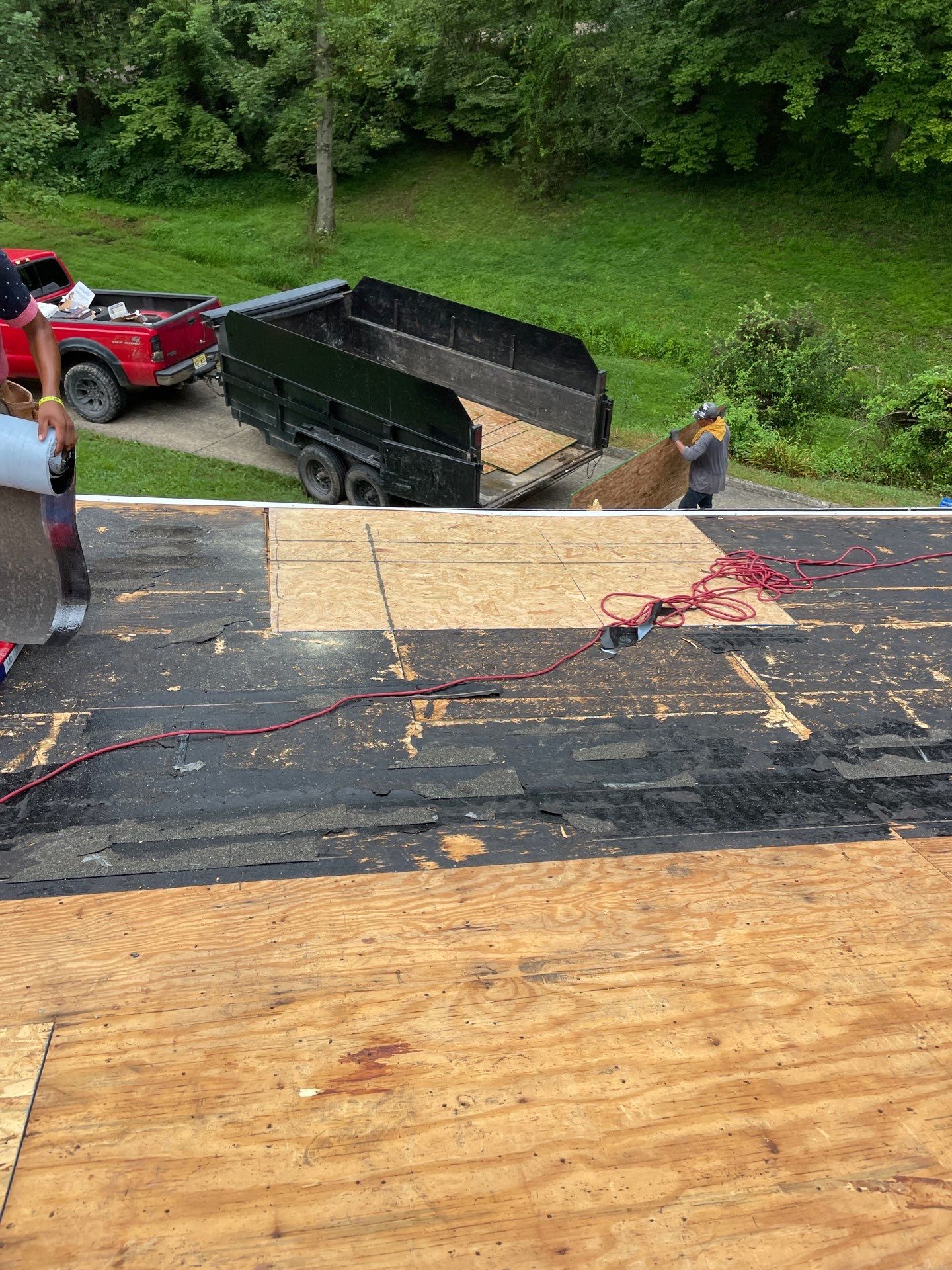 Residential Roofing Installation using GAF Timberline HDZ Charcoal by Rainstoppers Roofing