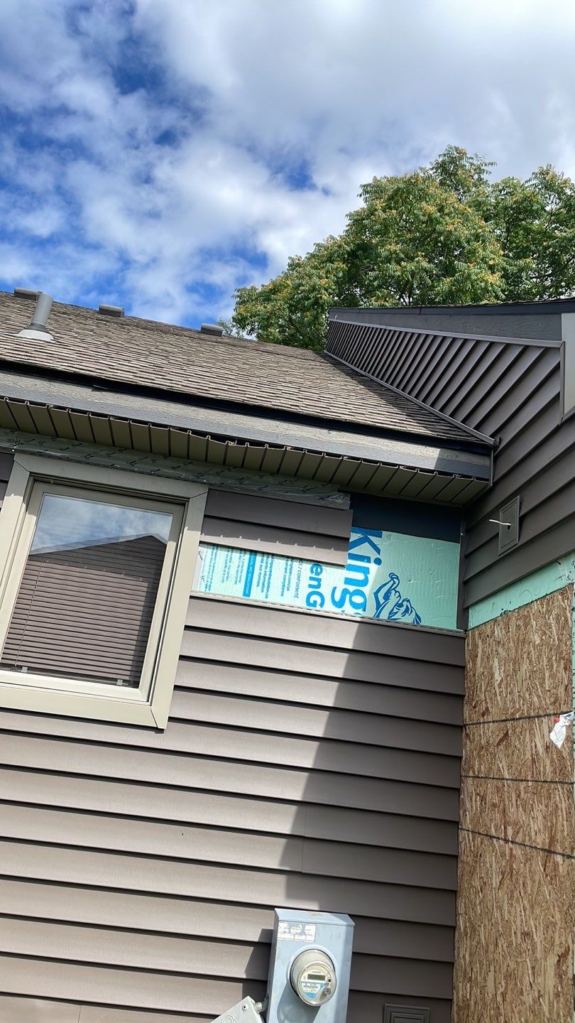 Siding Replacement using Certainteed Monogram D5 by 180 Contractors