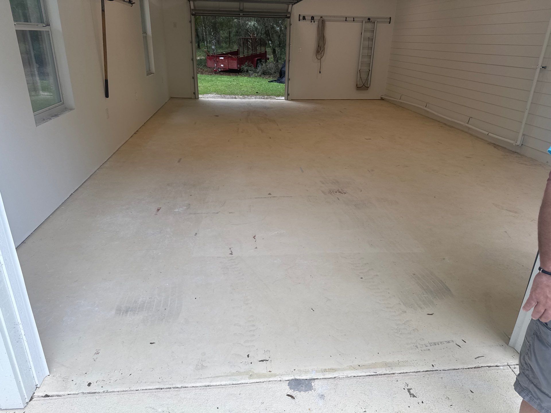 Garage in Hawthorne, FL in Sandstone by Cross Creek Concrete Coatings