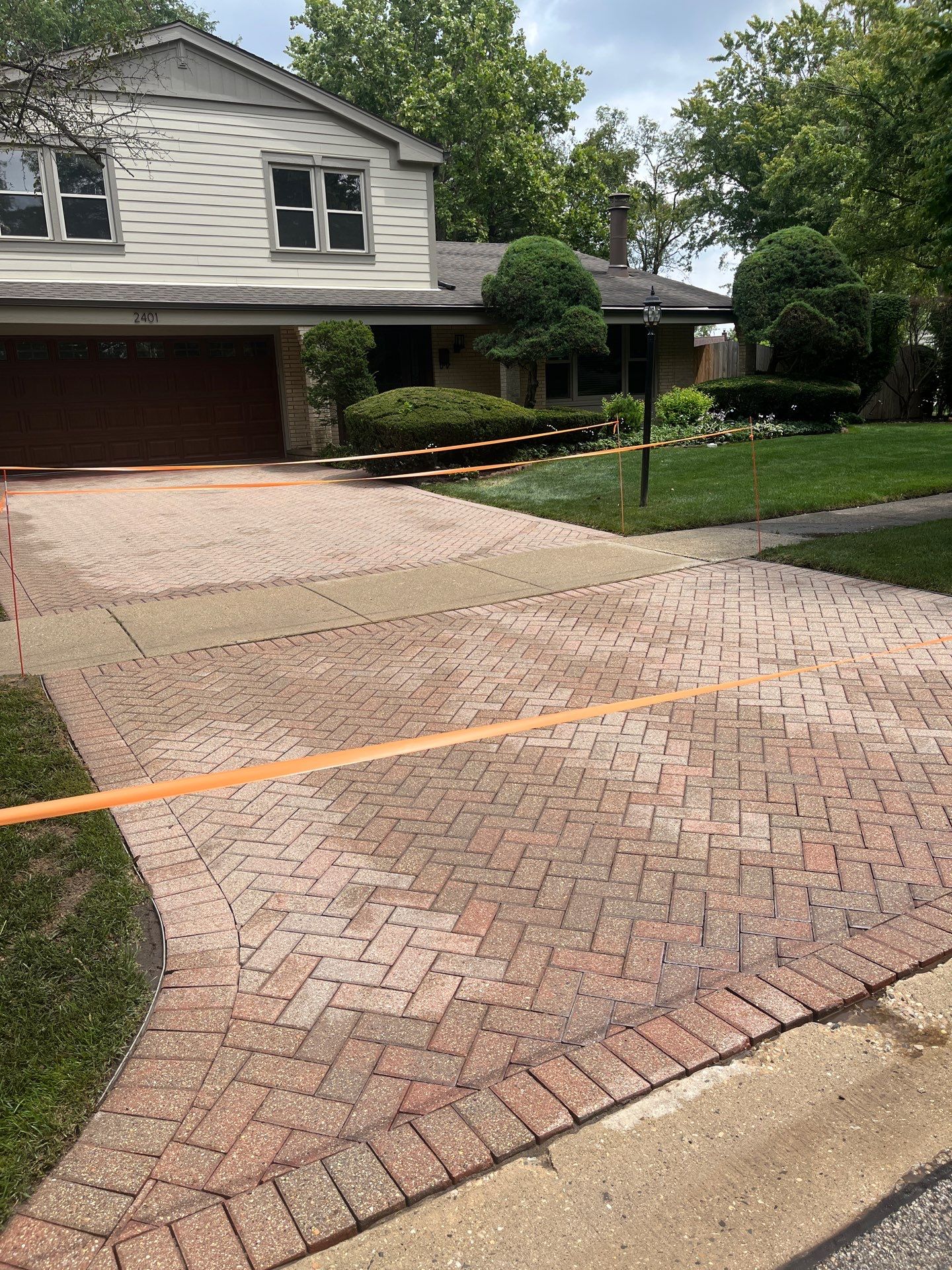 Brick paver clean, sand and seal.  using Surebond SB-1300 by Northern Power Washing LLC.
