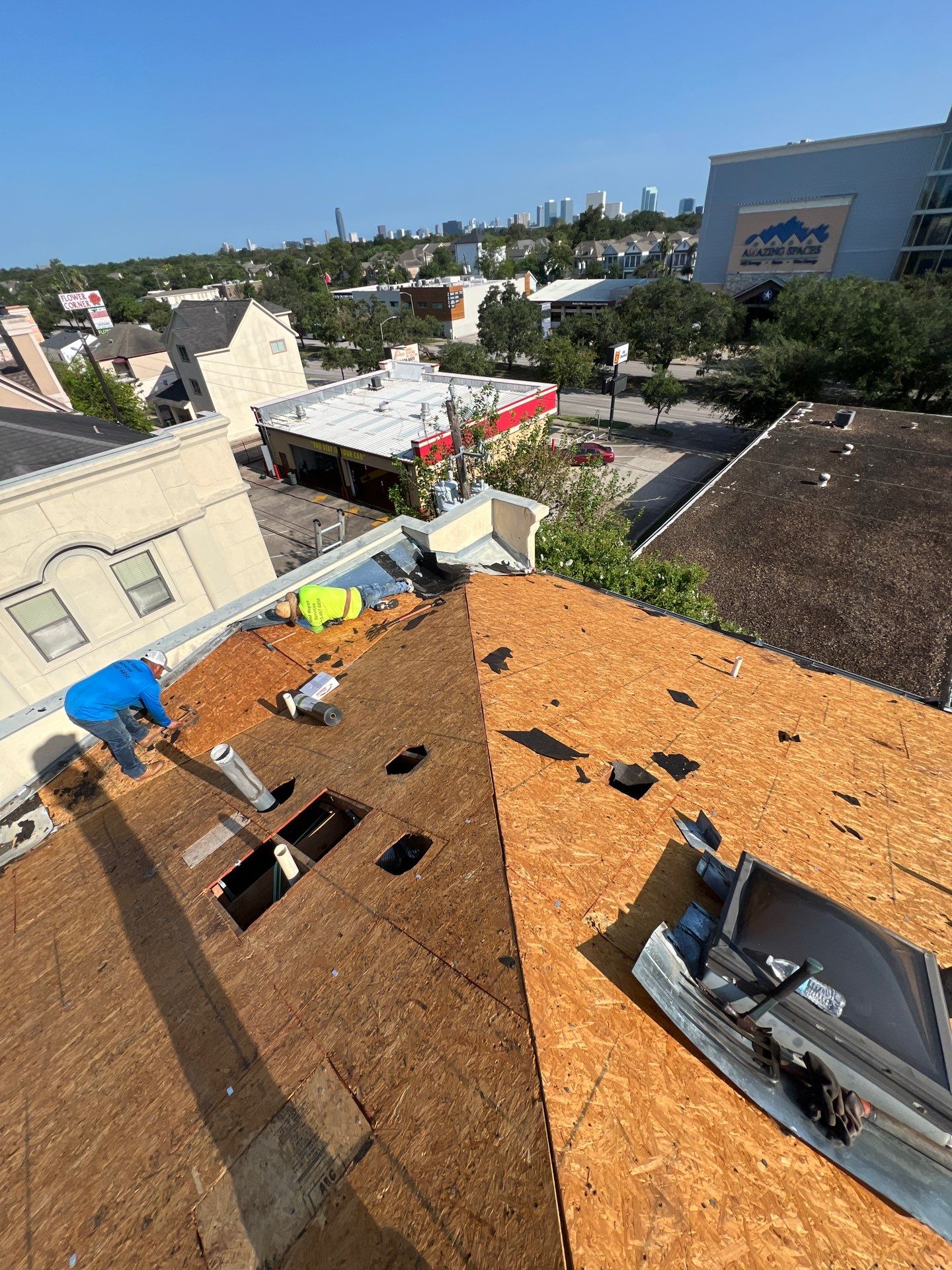 Residential Roofing Installation using Owen's Corning Duration (Lifetime) Shingles by Roof Repair Company