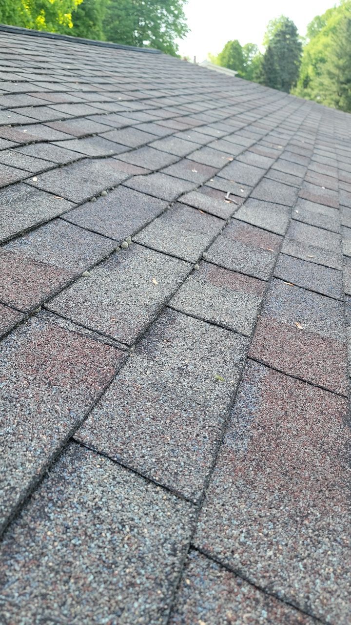 Brand: Atlas Pinnacle Color: Pristine Scotchgarde Pewter Drip: White by Eagle Eye Roofing