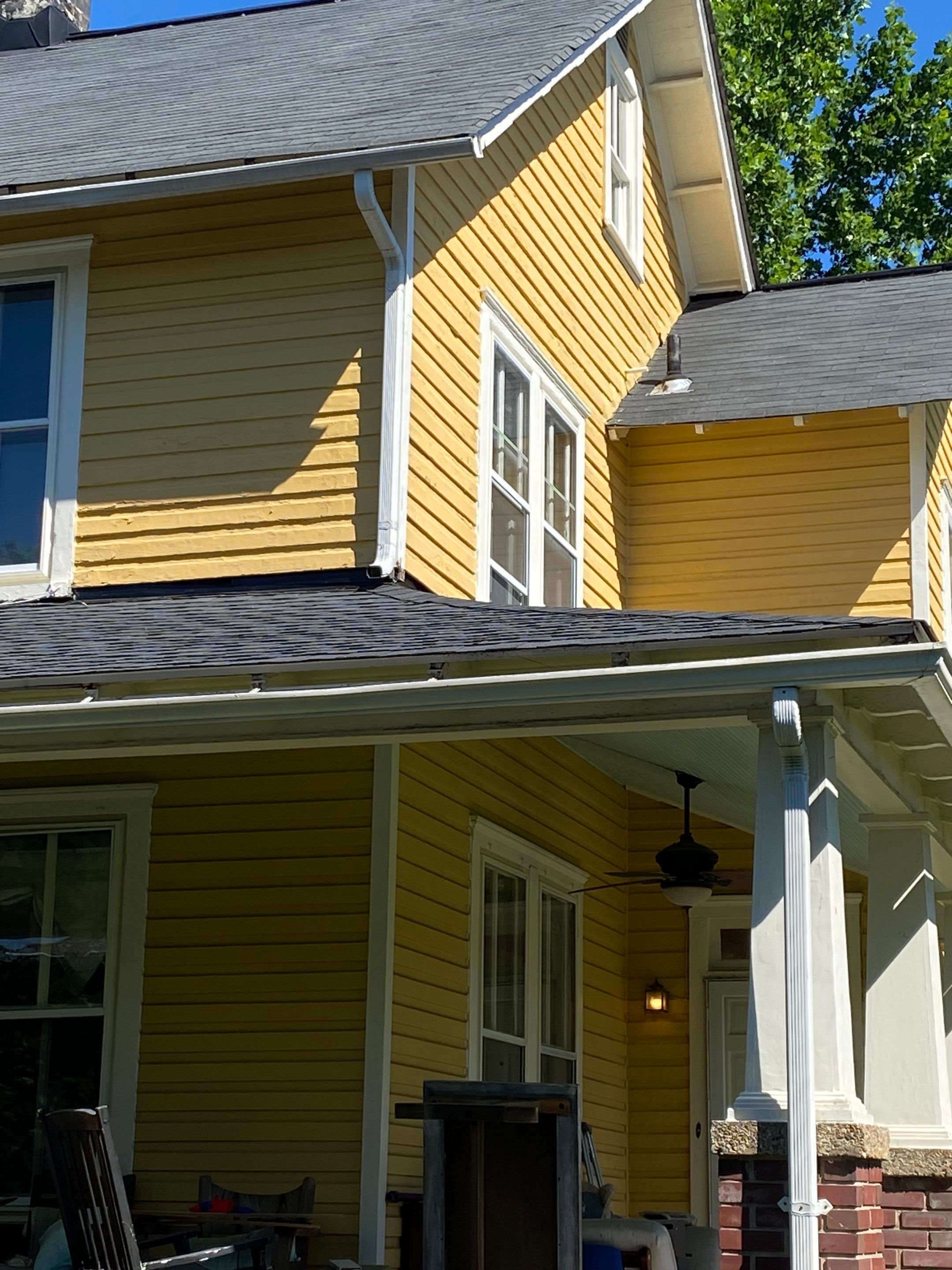 Arlington: CertainTeed Landmark Designer Shingles in Moire Black by RM Banning, Inc.