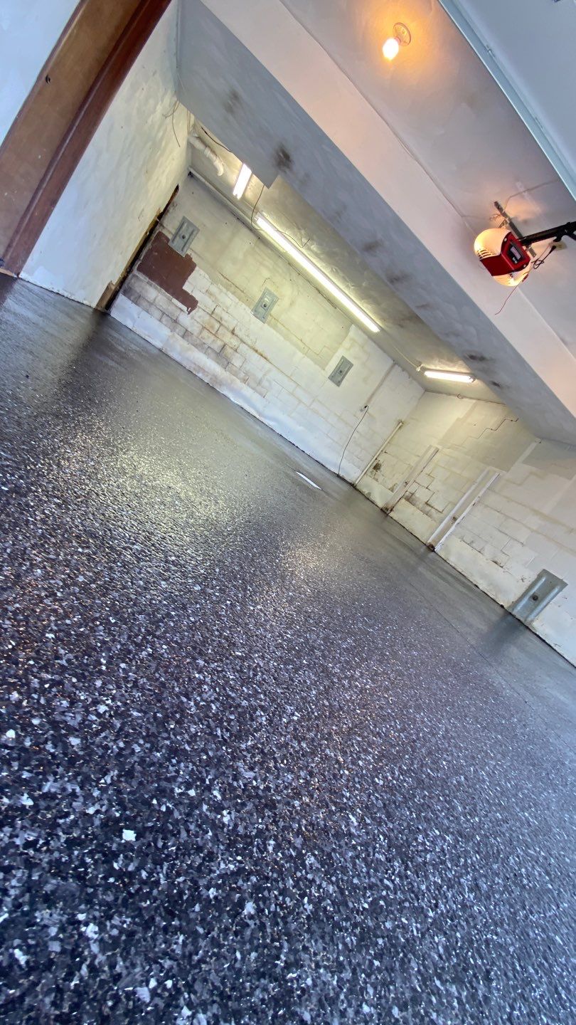 Carbon Garage Floor by Floors in a Day, Inc
