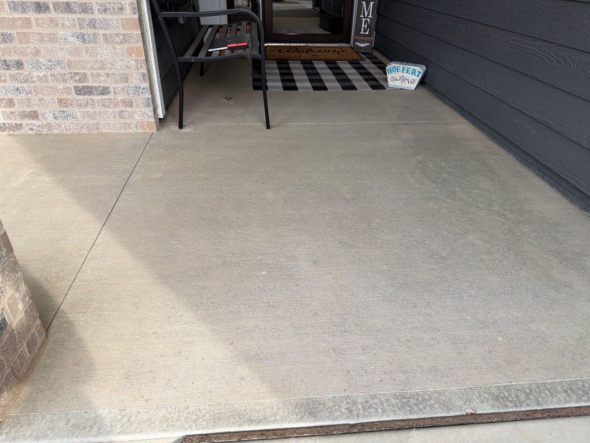 Decorative Flake Concrete Coating for Sioux Falls Porch and Patio by Select Painting, Coatings & Garage Cabinets