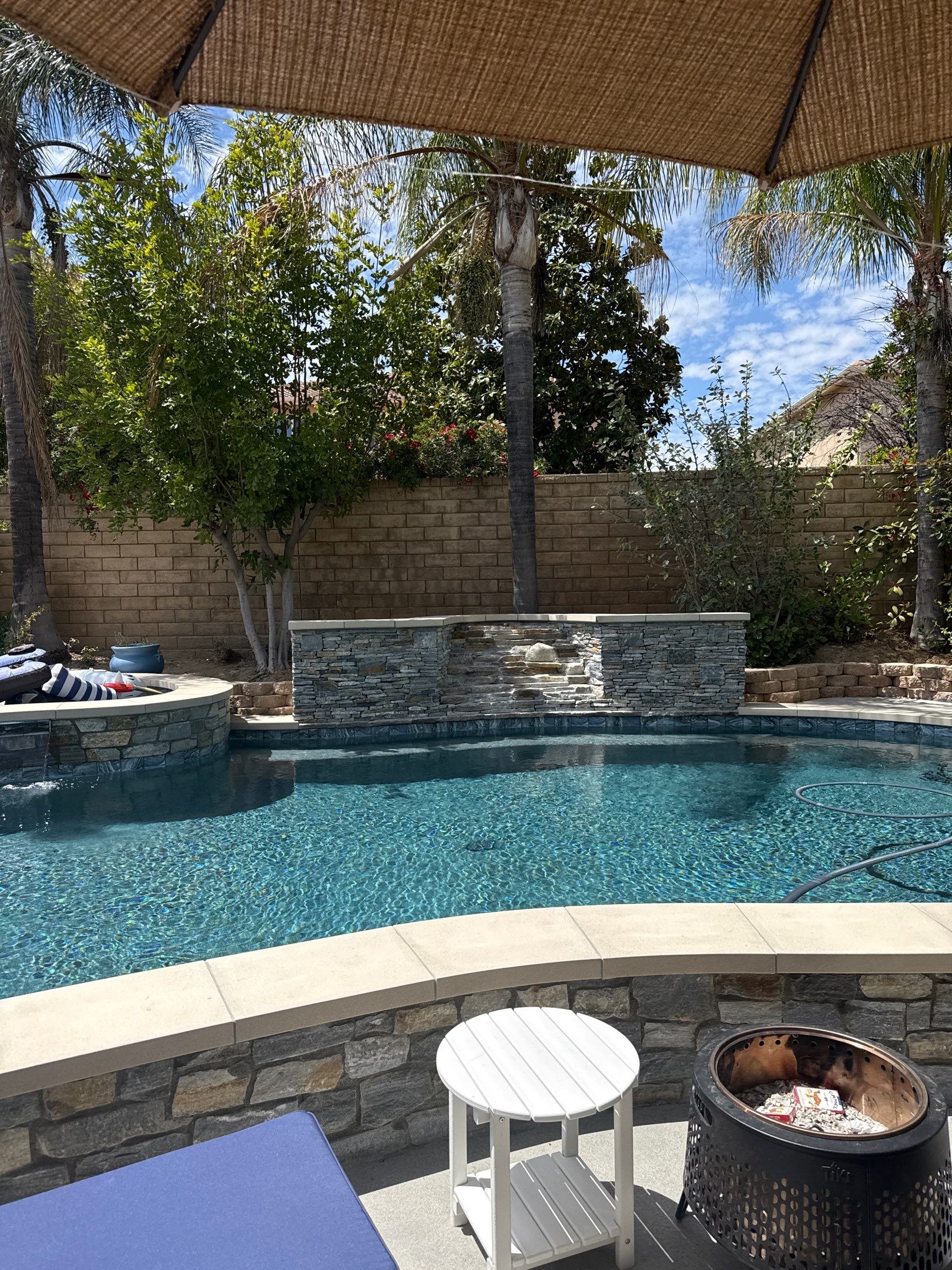 Project in Castaic by Thomas Pools