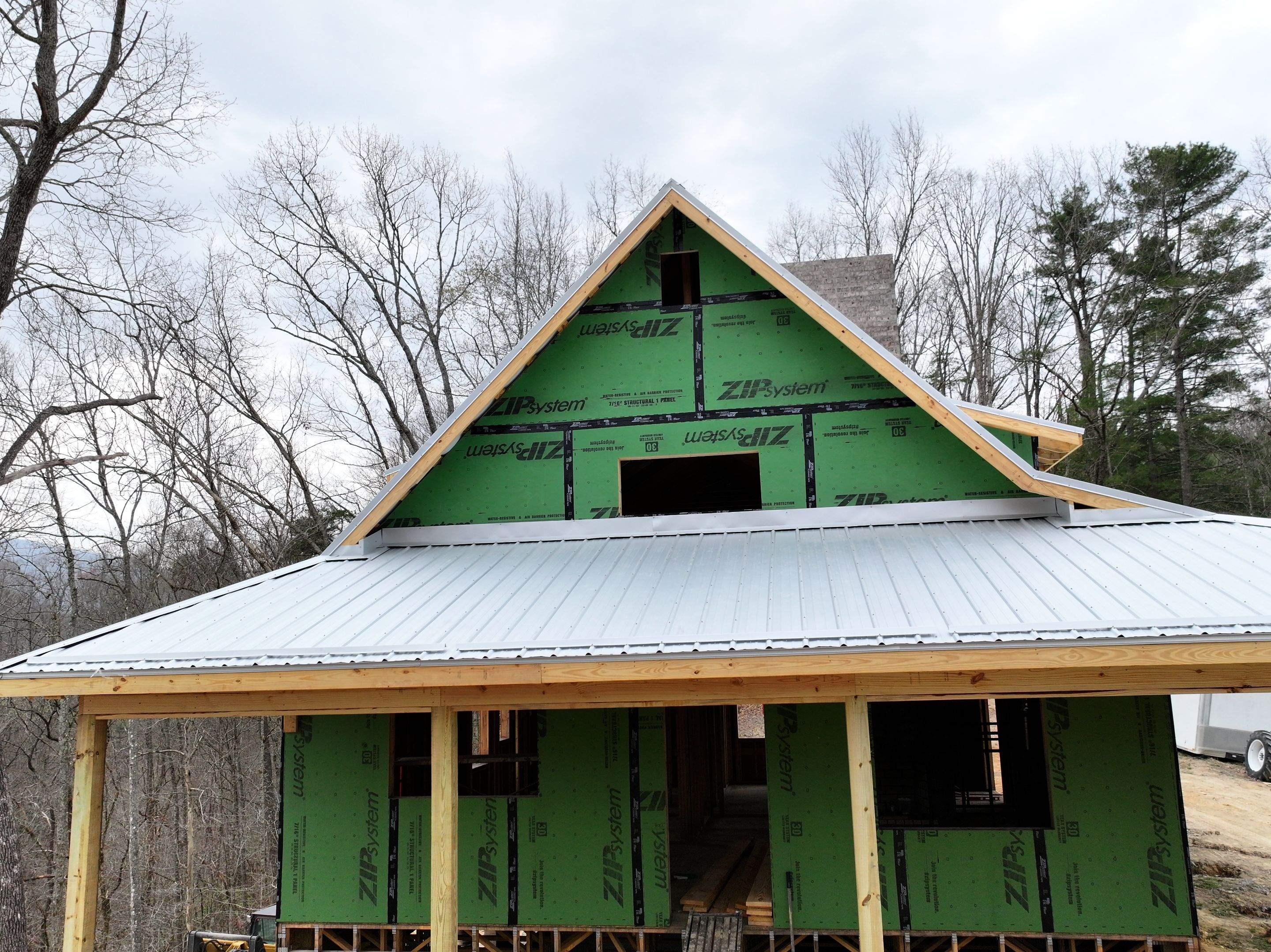 Cox Residence by Omnia Roofing
