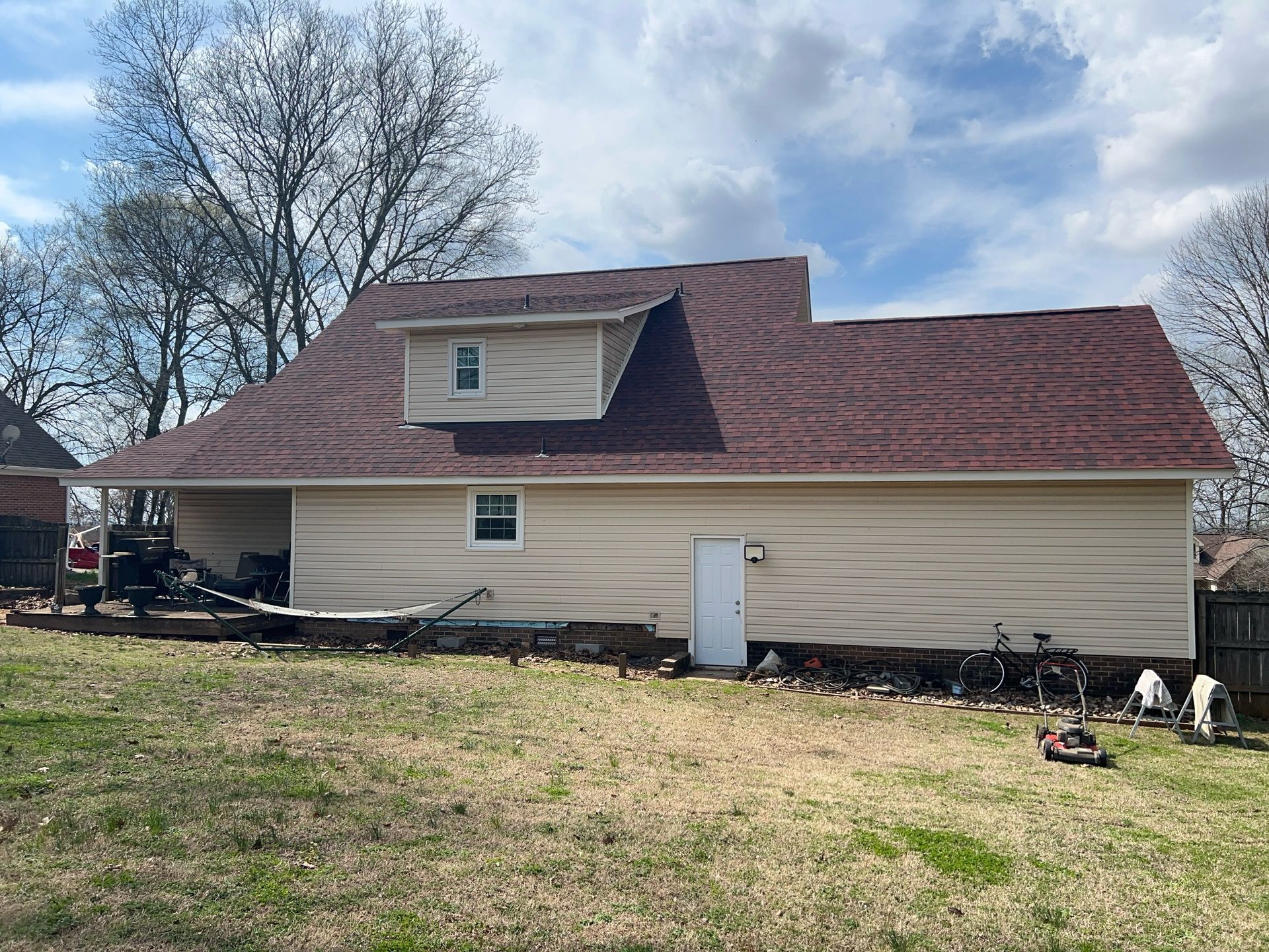 Siding Replacement using Mastic Carvedwood Vinyl Plank by Freedom Exteriors