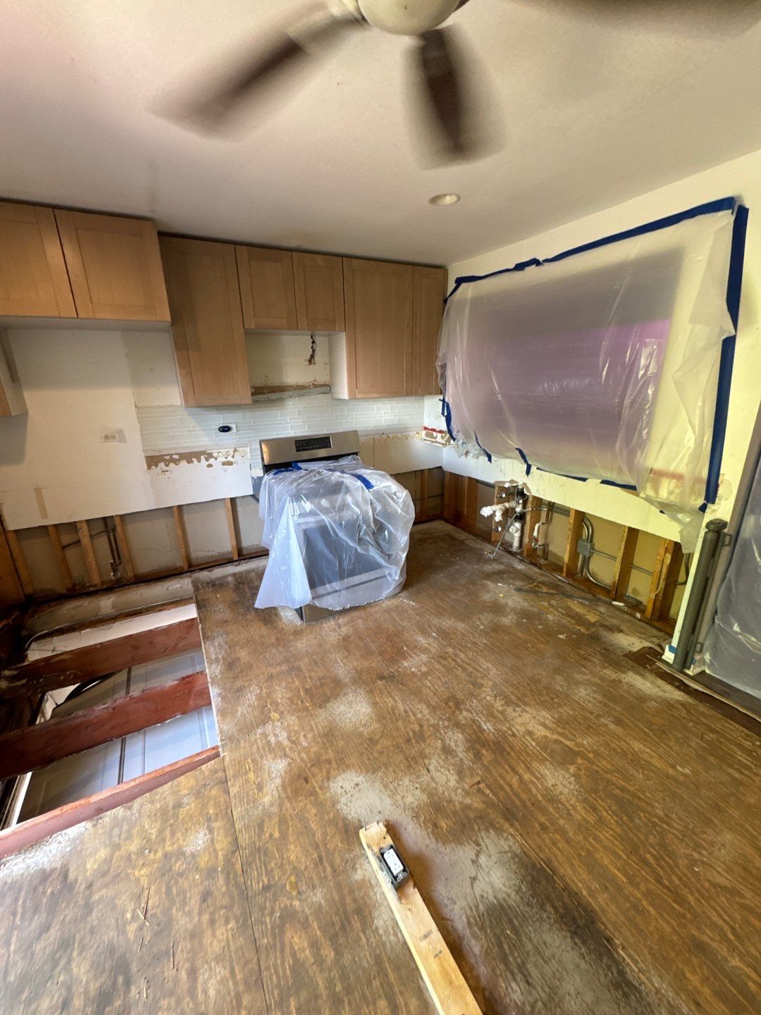 Bolingbrook Water Heater Failure Recovery and Structural Drying by Chicagoland Water Medics