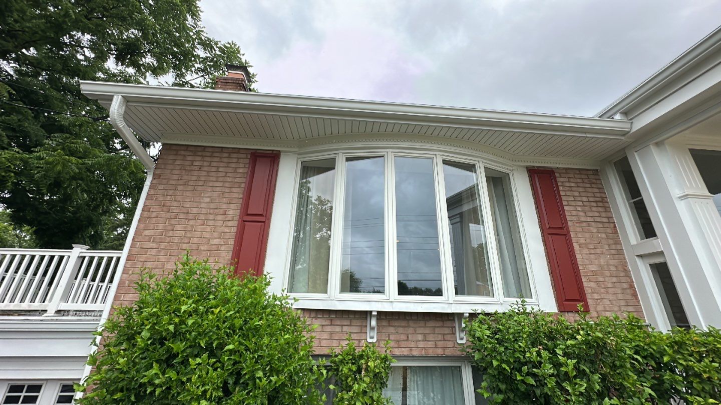 Manassas: CertainTeed Landmark Pro Designer Shingles in Max Def Moire Black by RM Banning, Inc.