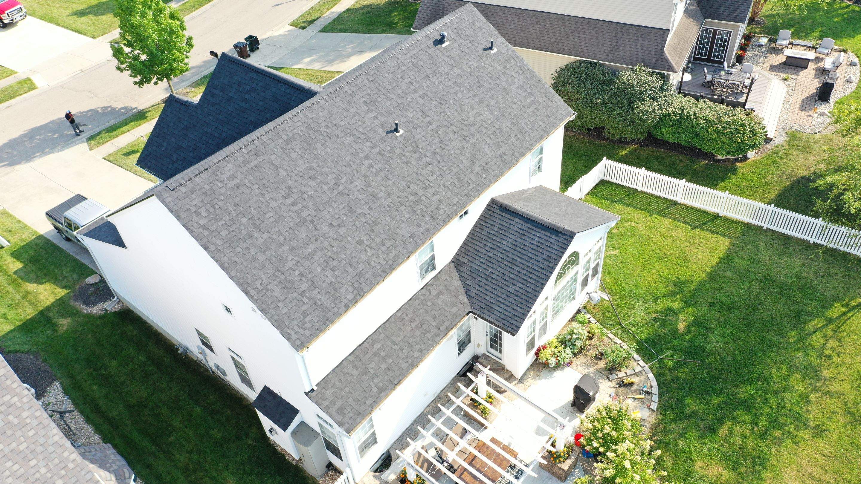 roof replacement using Onyx Black Durations by WIW Enterprises Inc