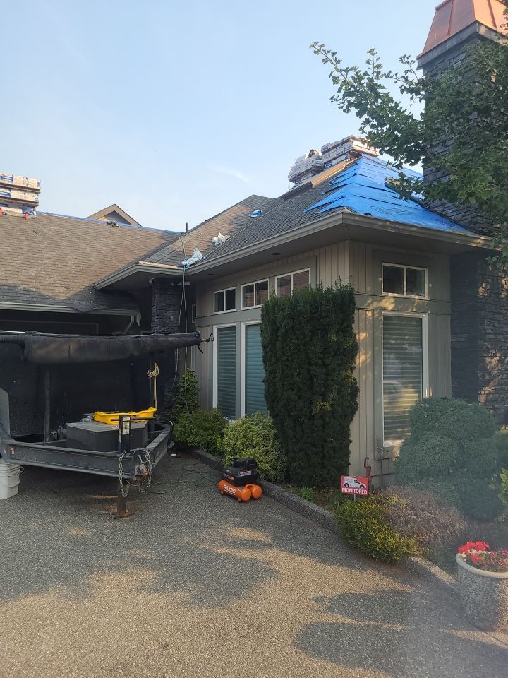 Residential Roofing Installation using Malarky Vista Shingles by Top Notch Roofing Inc