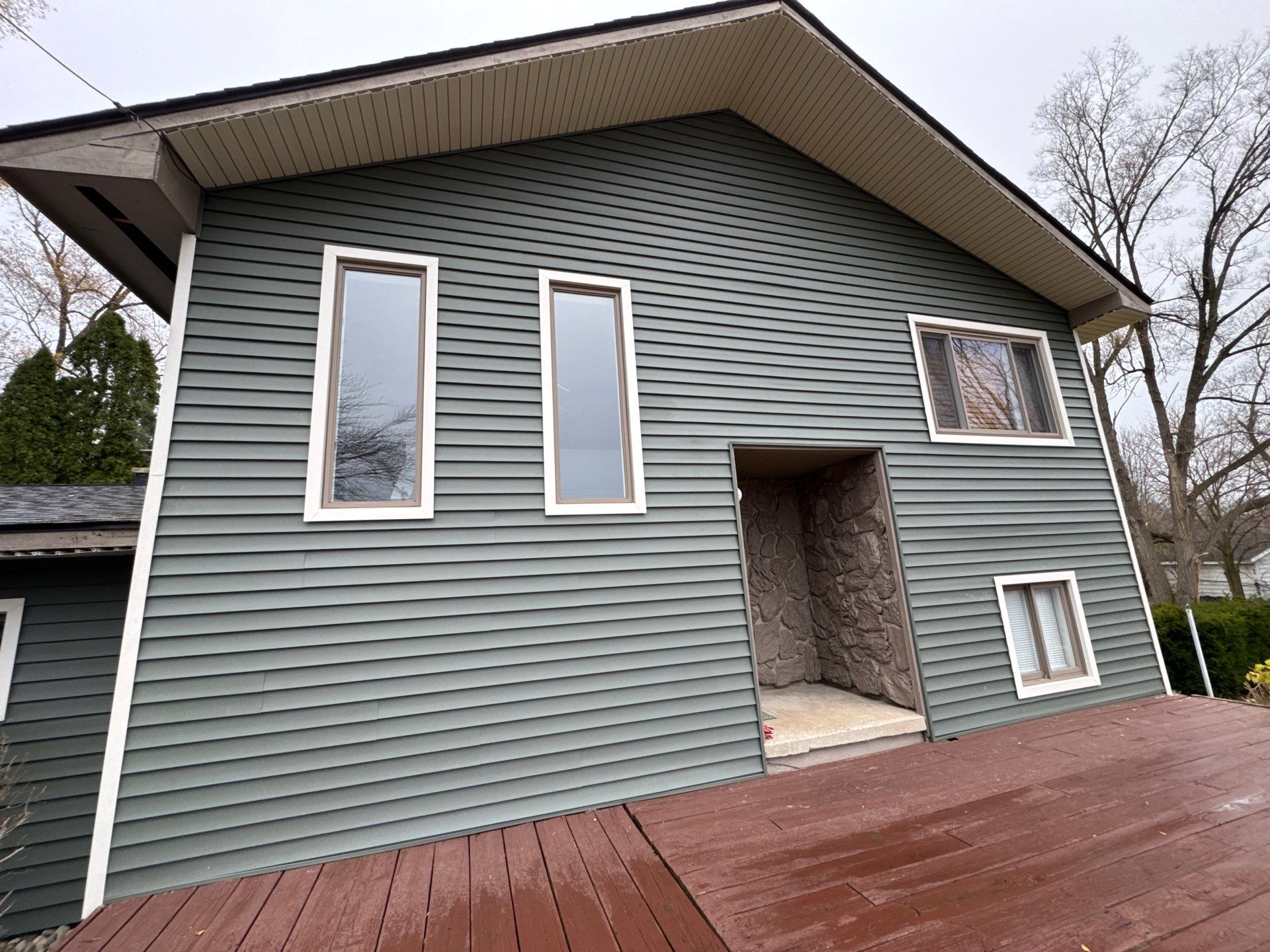 Siding Replacement using Alside Charter Oak D4.5" by 180 Contractors
