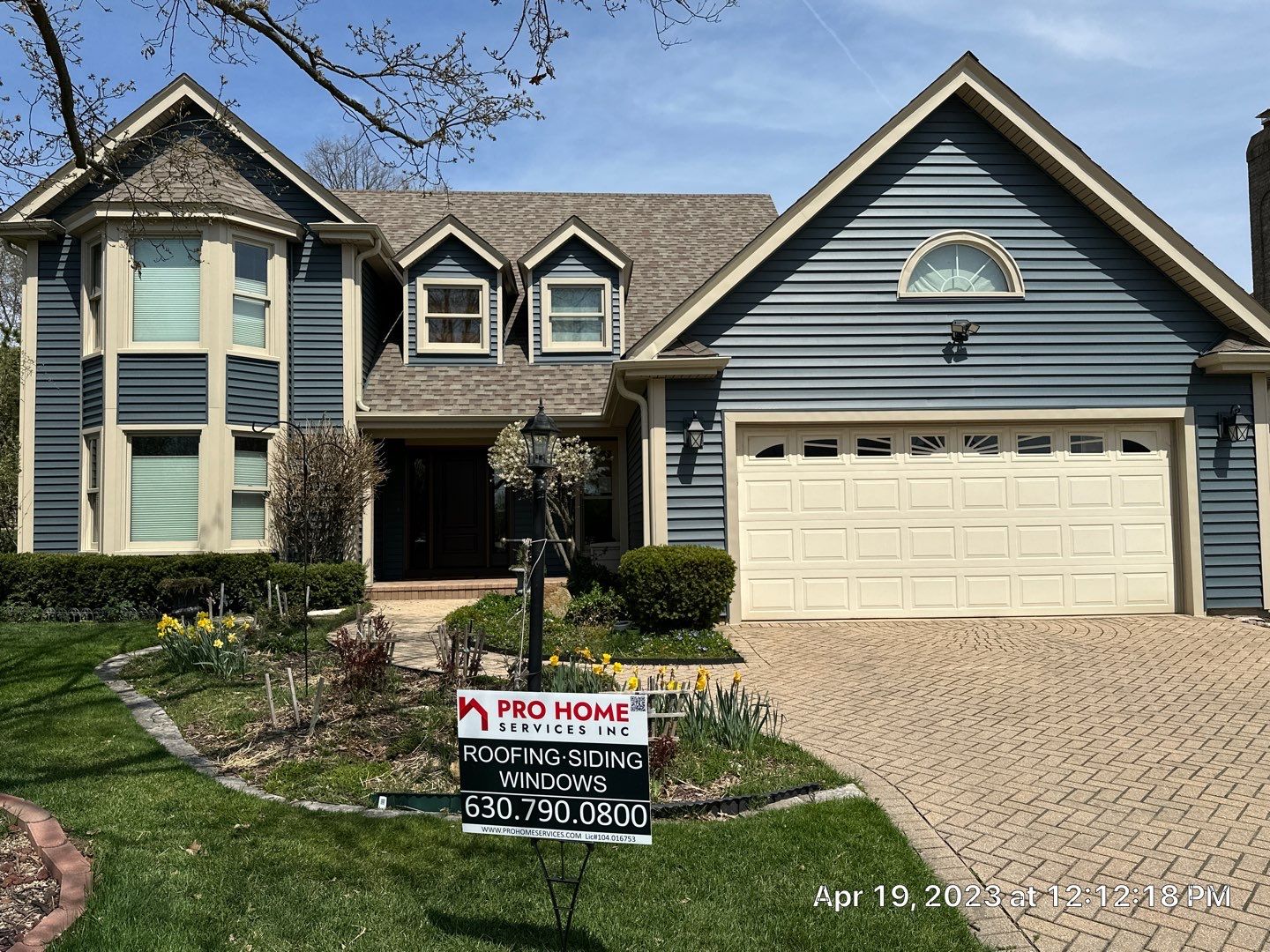 Siding Installation using Alside Charter Oak by Pro Home Services Inc