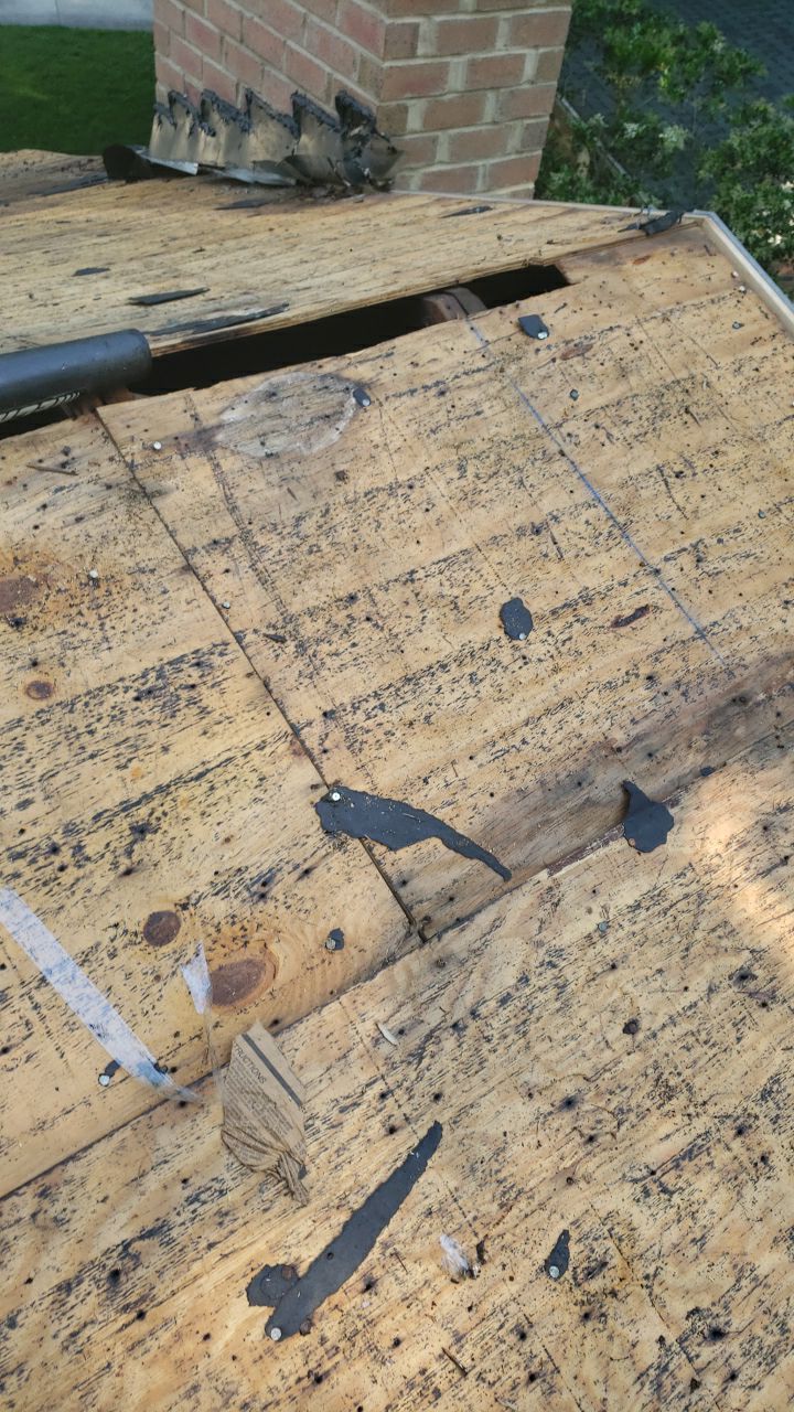 Springfield CertainTeed Landmark Weathered Wood Roof Installation by RM Banning, Inc.