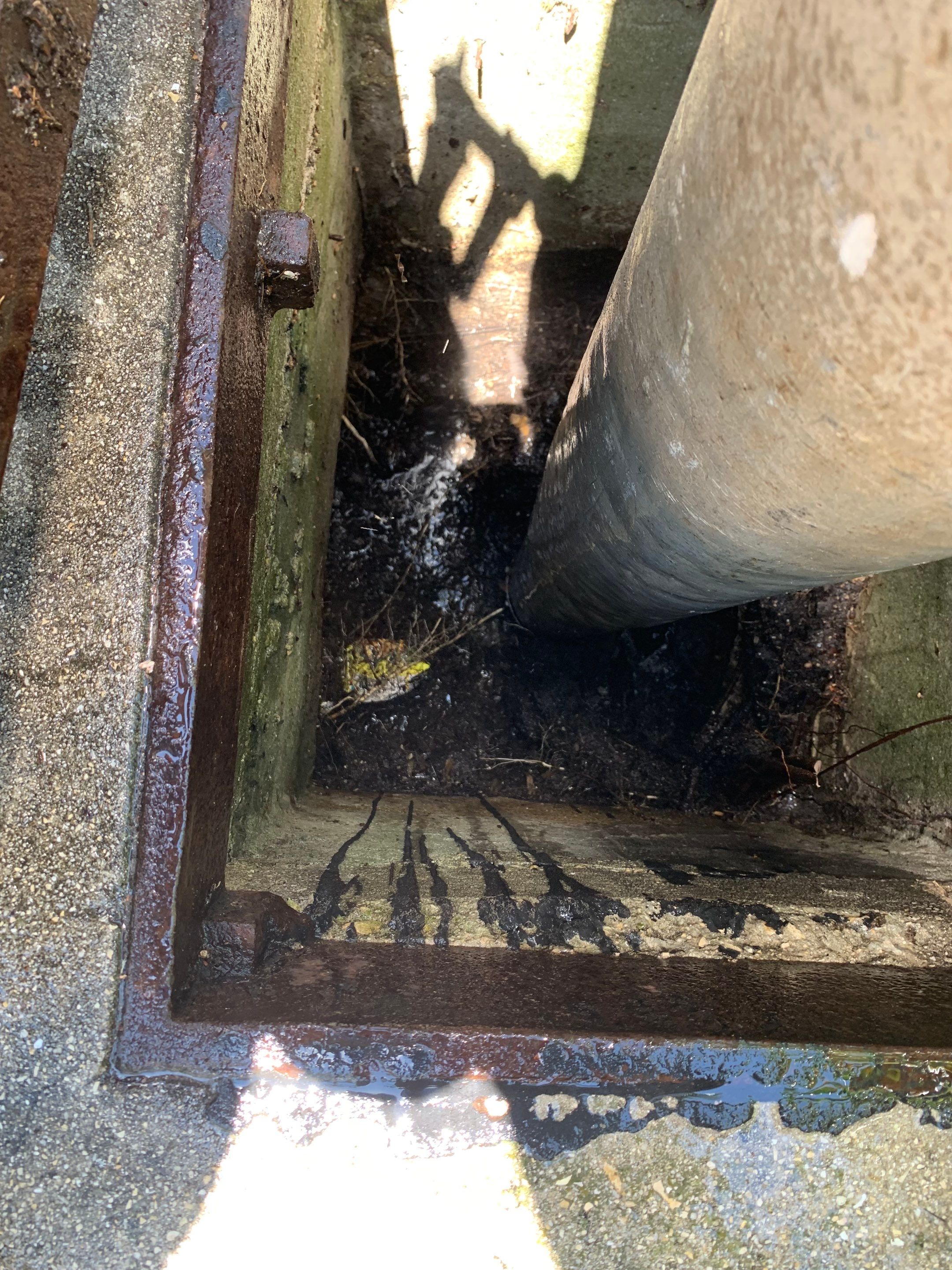 Marco Island Condo Stormwater System Maintenance and Standing Water Removal by APS Power & Water