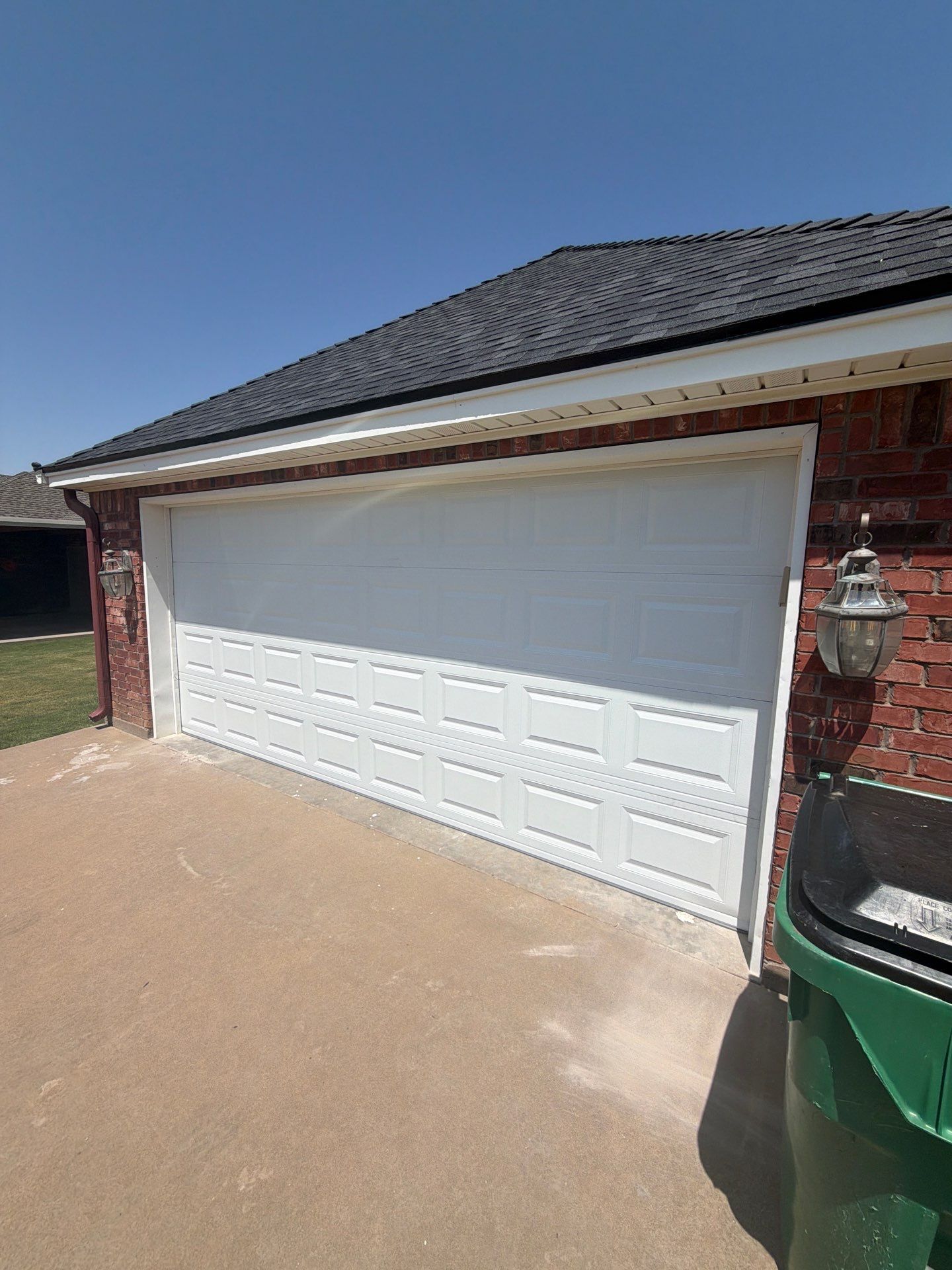 Burkburnett Roof Replacement Featuring Owens Corning Onyx Black Shingles by Shearman Roofing & Construction
