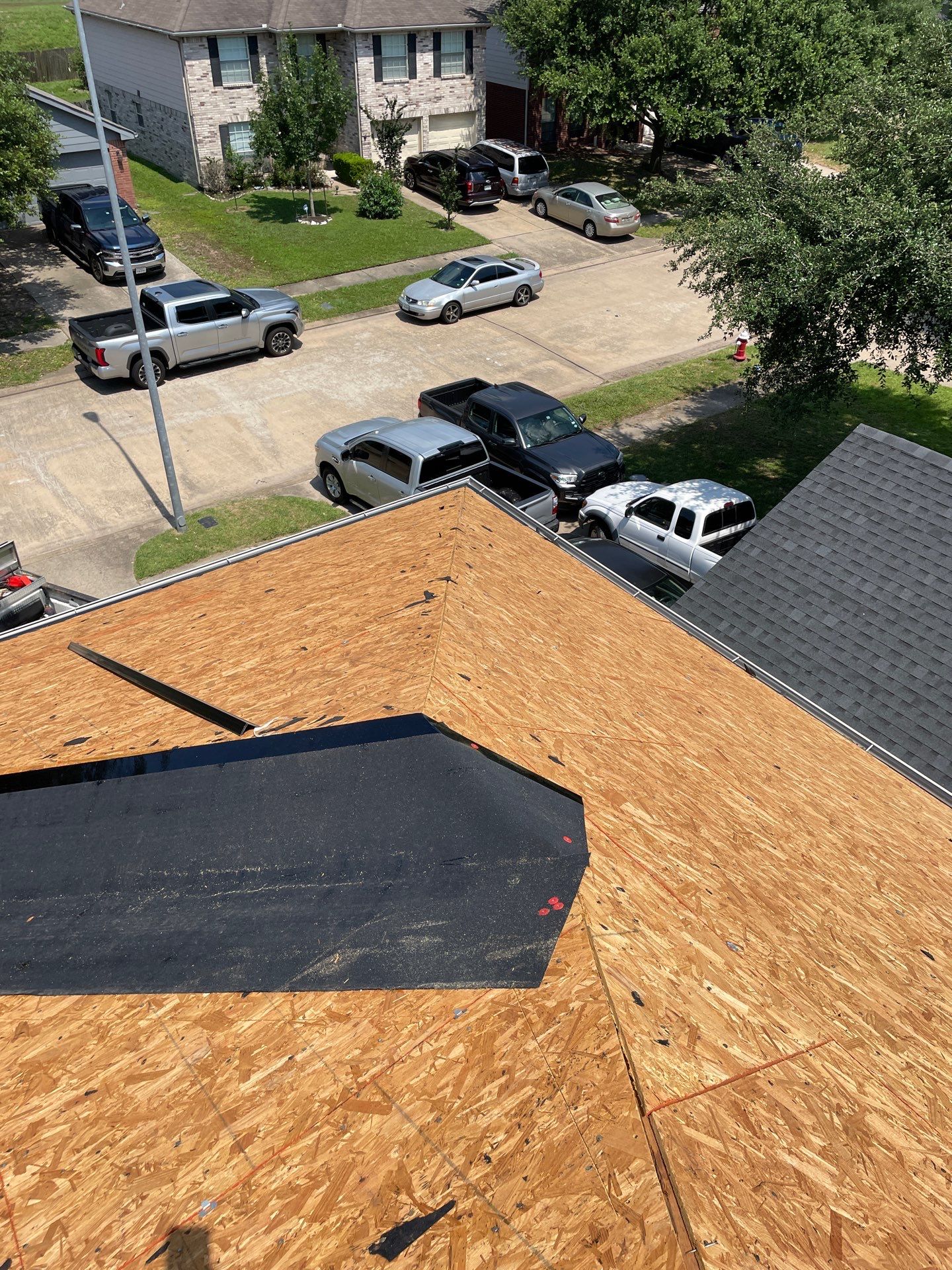 Residential Roofing Installation using Owen's Corning Duration (Lifetime) Shingles by Roof Repair Company