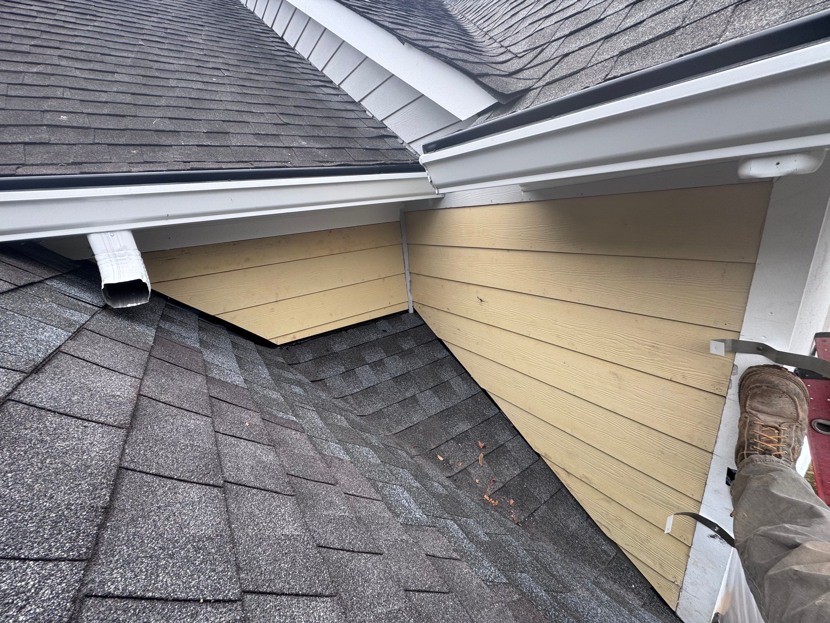 Comprehensive Exterior Siding and Structural Rot Repair in Marietta by Swift Home Renovations
