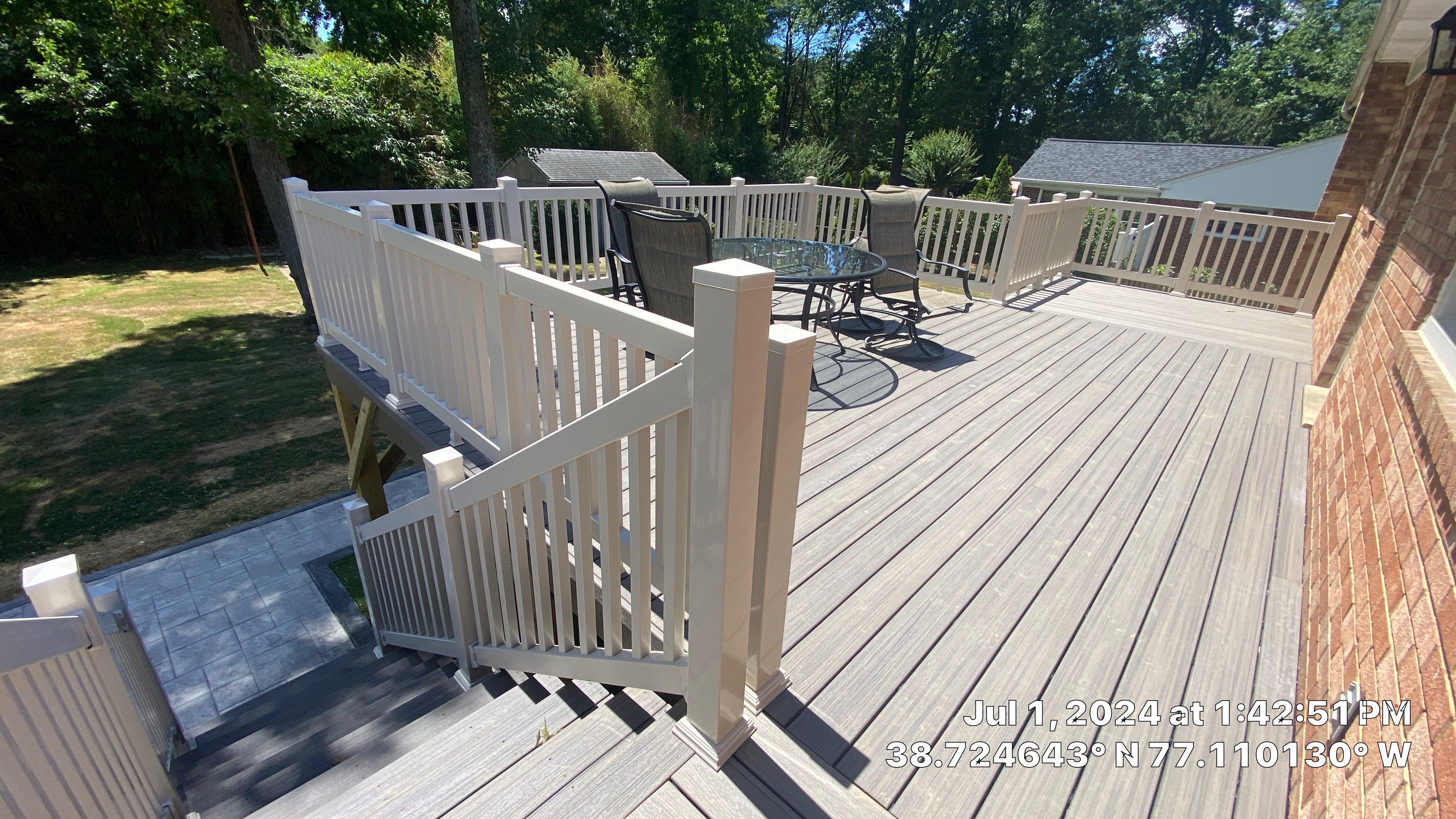 Deck & stamping patio   by Jesus Master Handyman LLC 