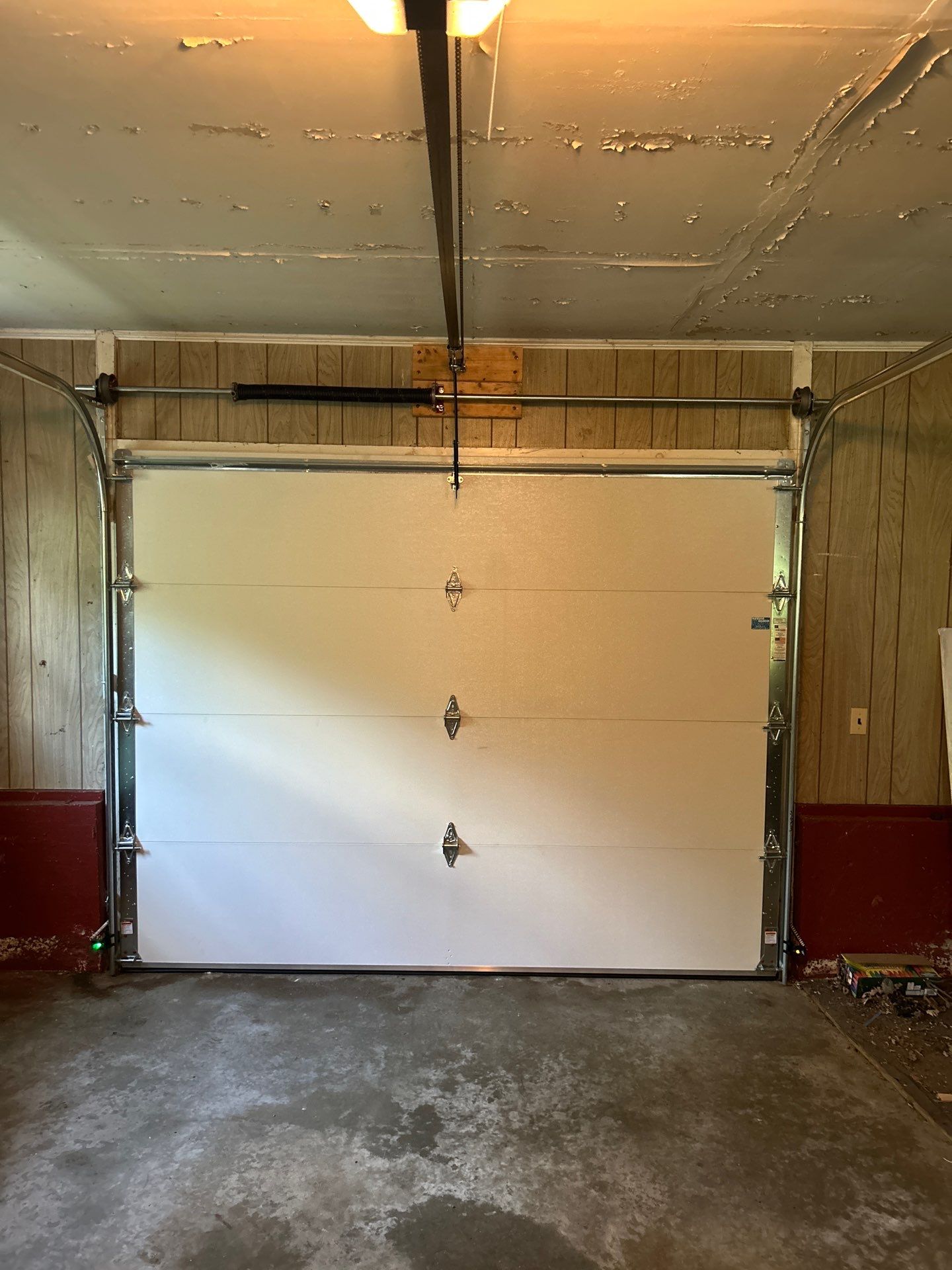 Door Installation using Raynor Encore Garage Door by Keene Door