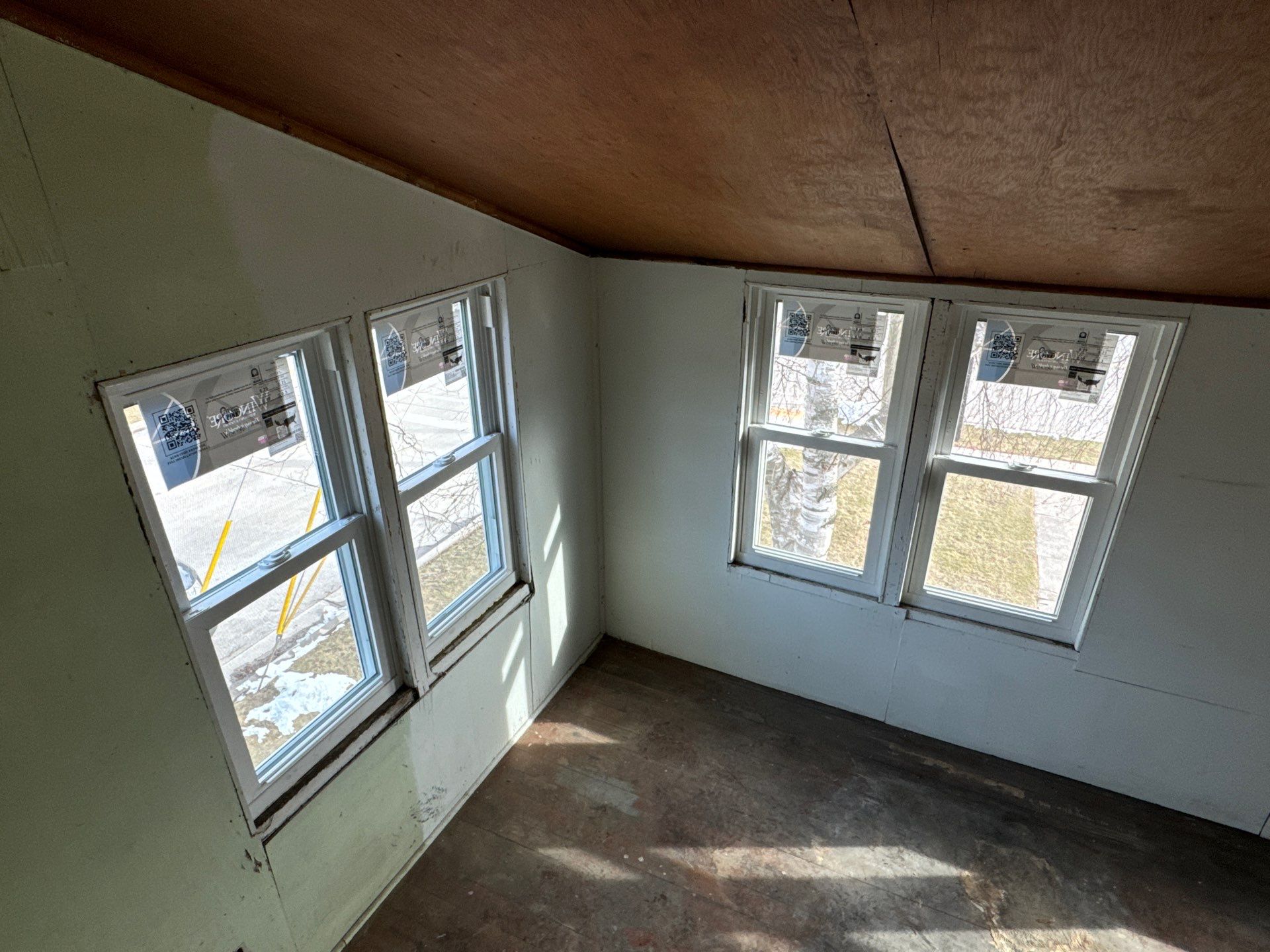 TAMMY'S DREAM HOME FIX UP!  by Gellings Roofing & Siding