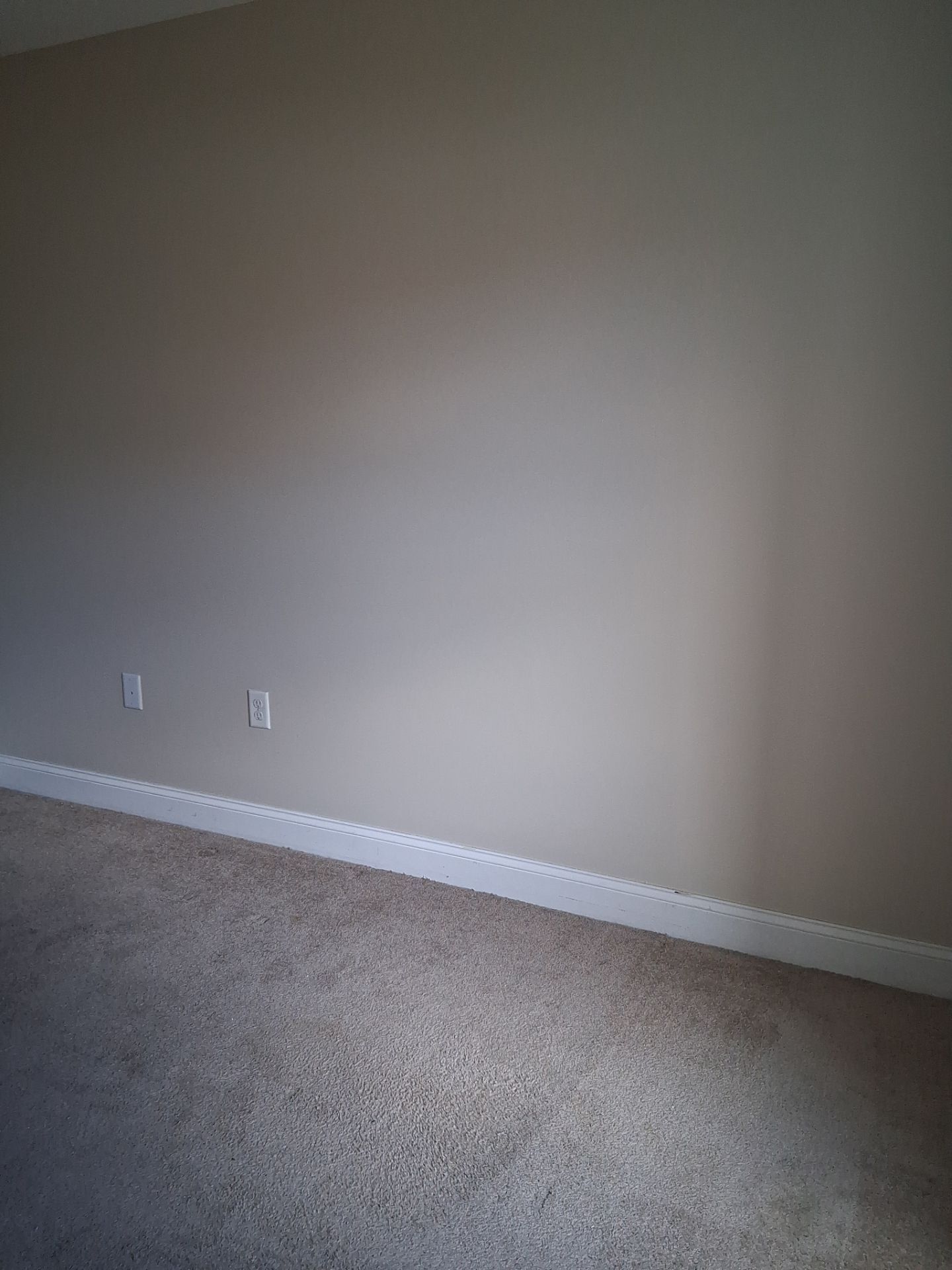 Full Interior Painting and Trim Refresh in Manchester by The Persnickety Painters