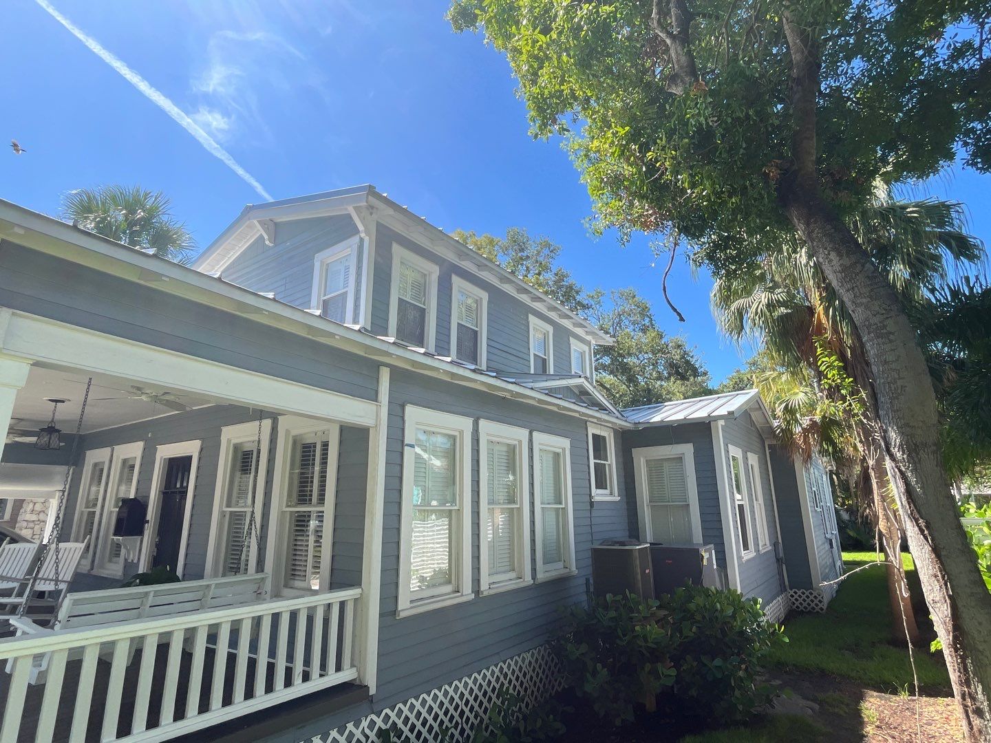 Harbor View Bungalow by Bayshore Exteriors