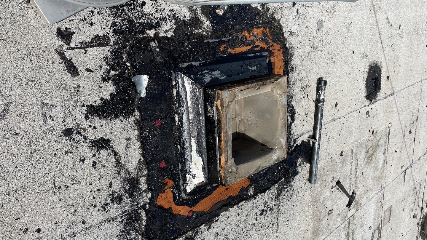 TPO single-ply roofing system using GAF Everguard 60 mil by Straight Edge Roofing Inc