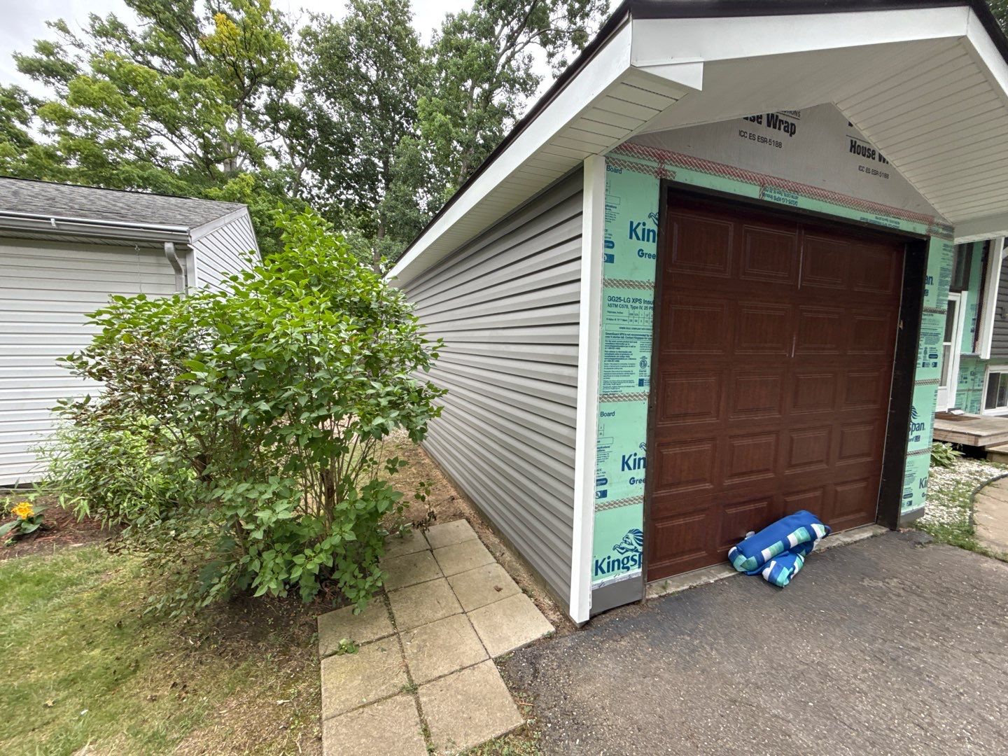 Siding Replacement using Alside D4 Odyssey-Plus Dutchlap Ageless Slate by 180 Contractors