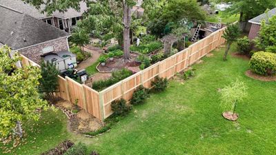 8' Cedar Good Neighbor 6x6