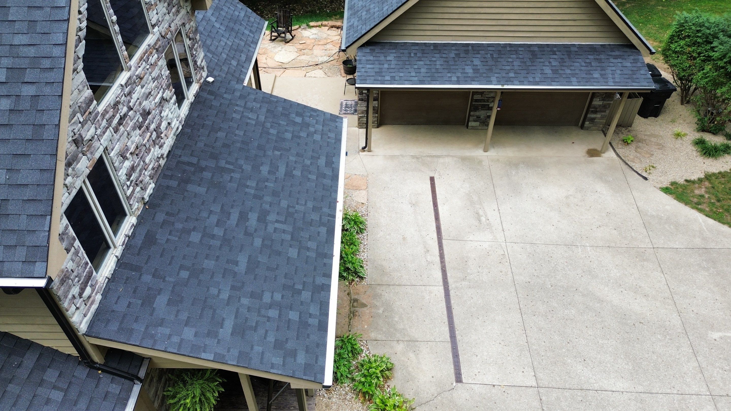 Residential Roofing Installation using Duration Series Shingles - Onyx Black by RoofX 
