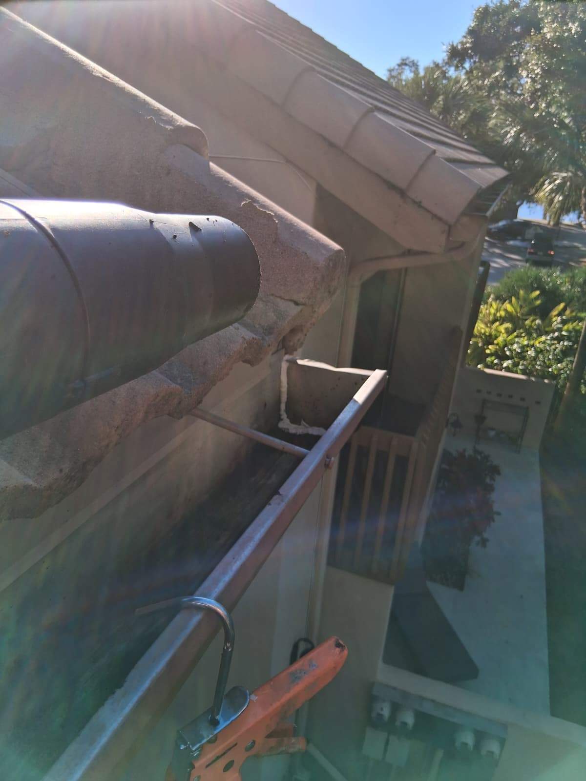 Gutter Cleaning Service in Sarasota FL by Gutter Professors