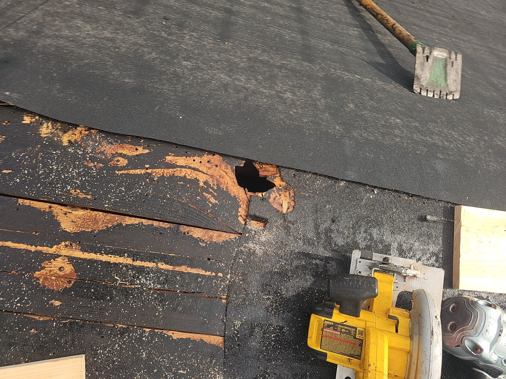 Project in St. Petersburg 33709 by Mitchell Roofing Company LLC 
