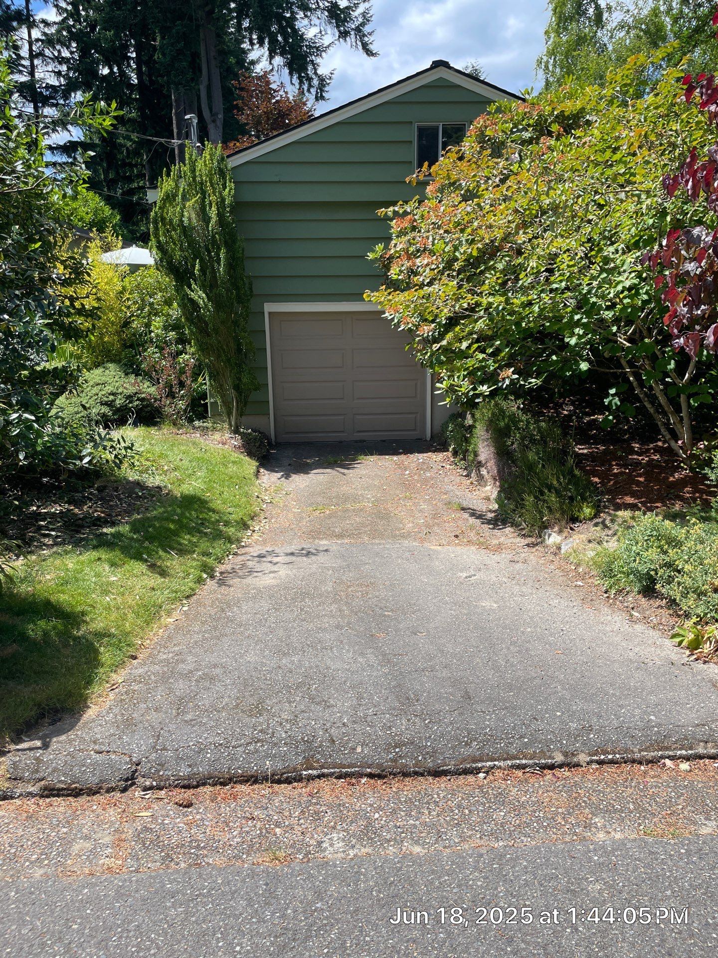Pavers Driveway & Walkway with Concrete Lip | Seattle  by Jireh Asphalt & Concrete Inc 