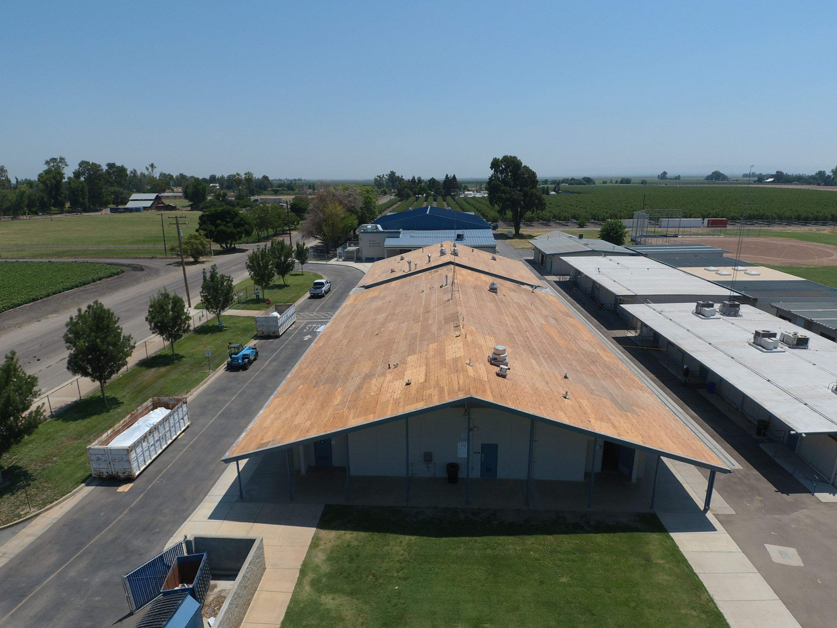 Certainteed Landmark Solaris shingle job using Certainteed Landmark Solaris composition shingles by Straight Edge Roofing Inc