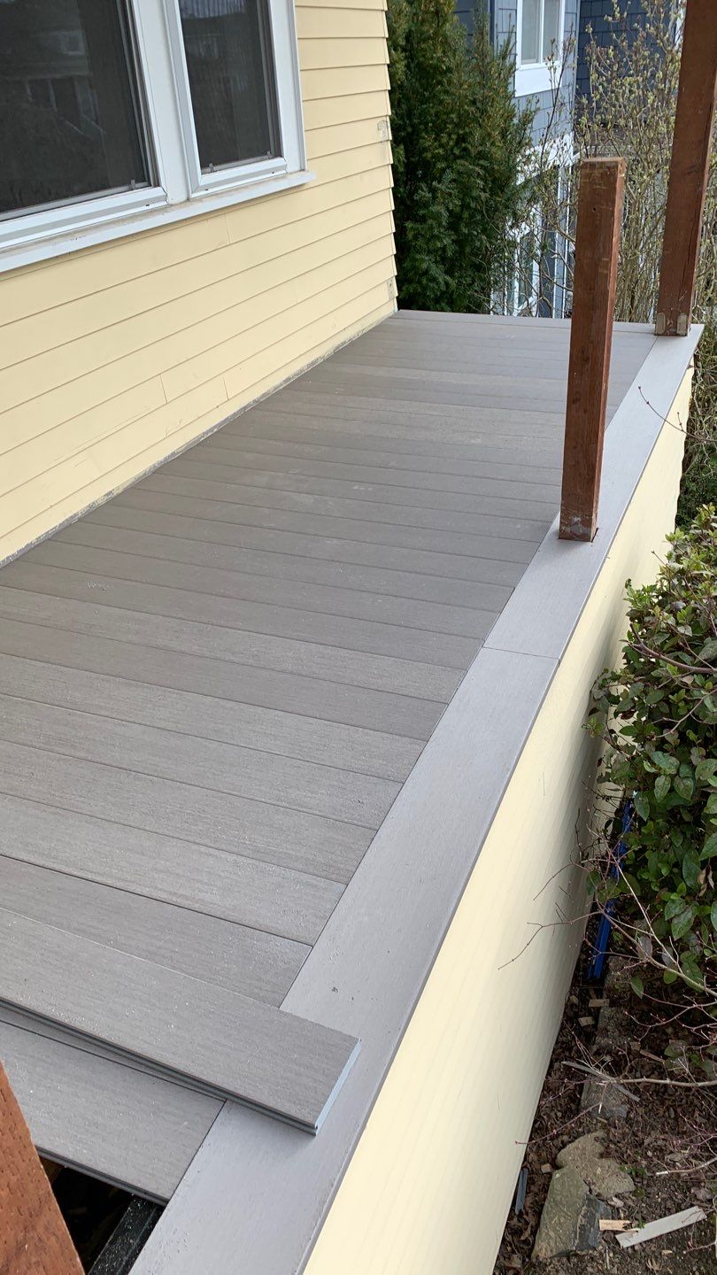 Greenlake Front Porch by Alki deck builders 