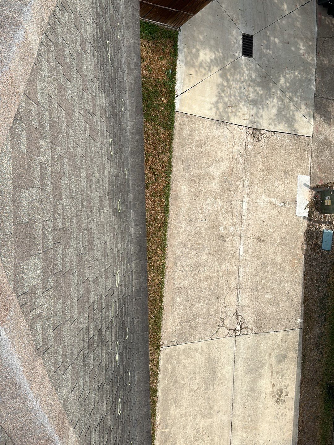 Residential Roofing Installation using Owen's Corning Duration (Lifetime) Shingles by Roof Repair Company
