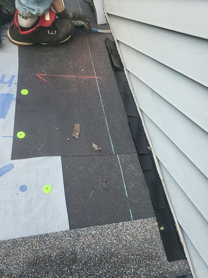 ATLAS PINNACLE HP W/SCOTCHGARD HEARTHSTONE  by Eagle Eye Roofing