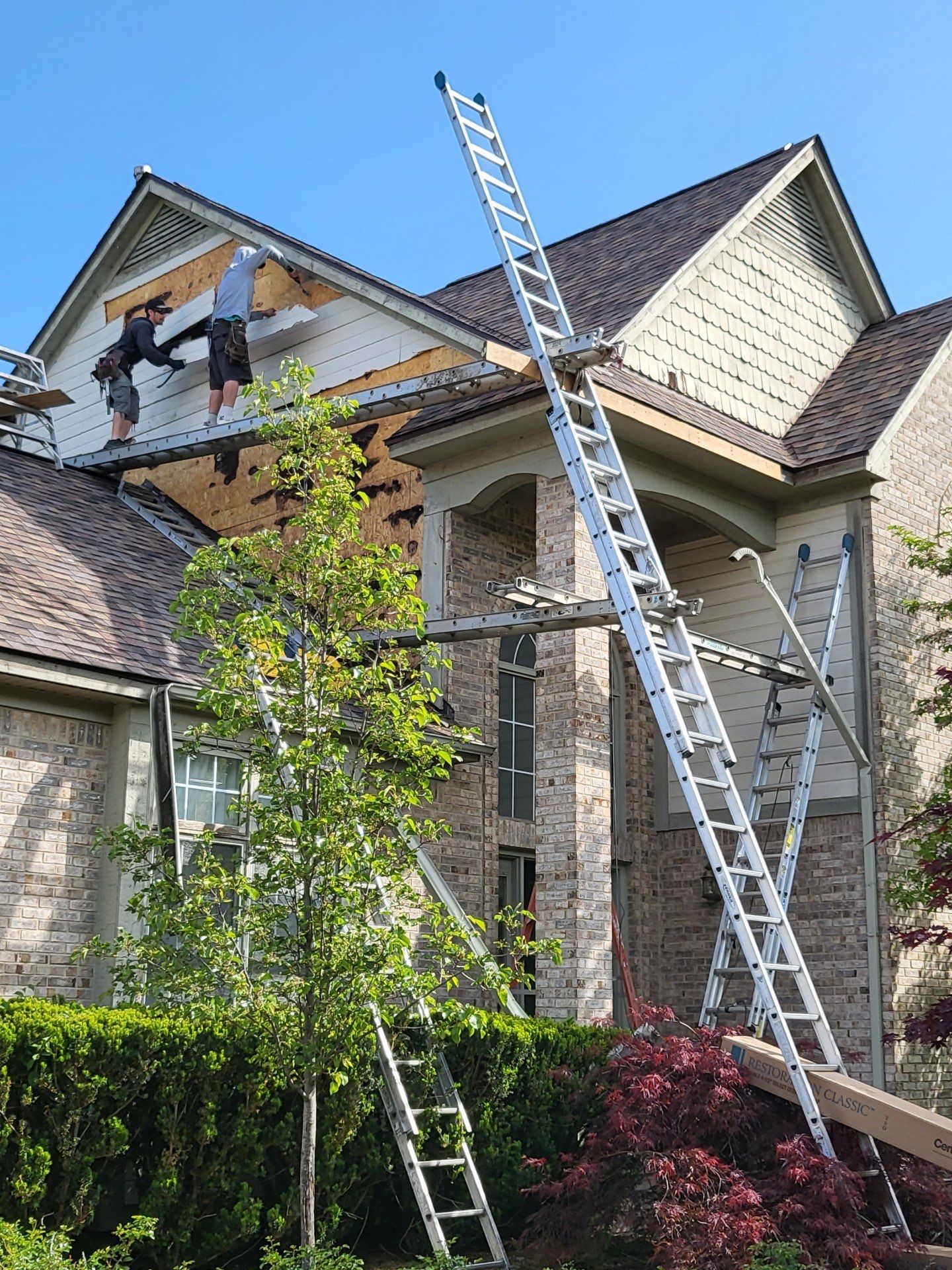 Siding Replacement using CertainTeed Restoration Classis D4 by 180 Contractors