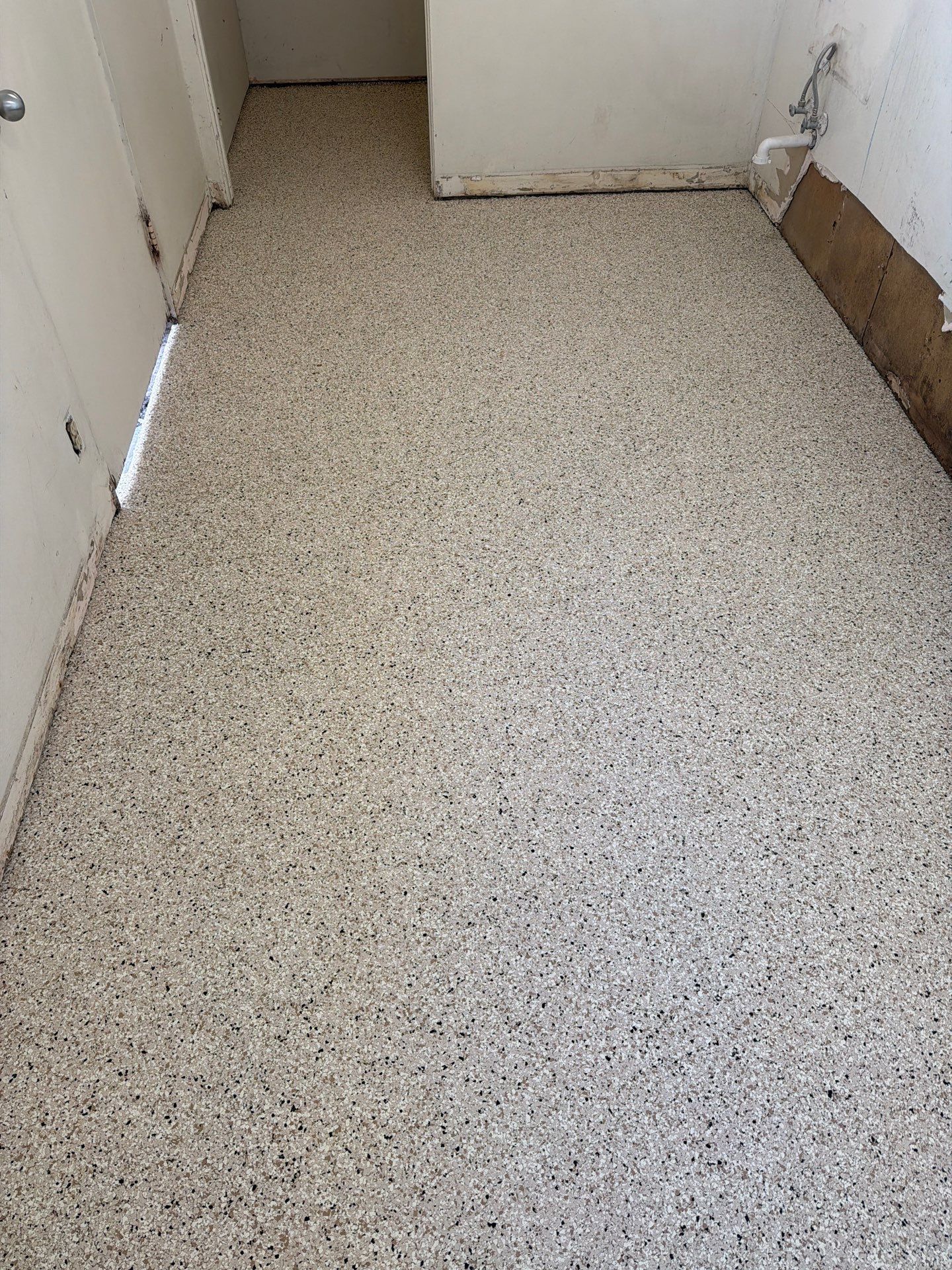 Commercial Laundry Room Epoxy Floor Installation in San Luis Obispo by MGP Coatings